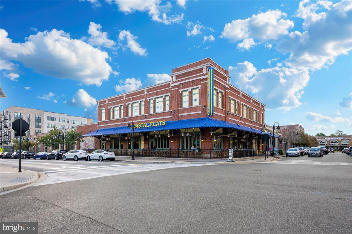 CROWN FARM - Residential