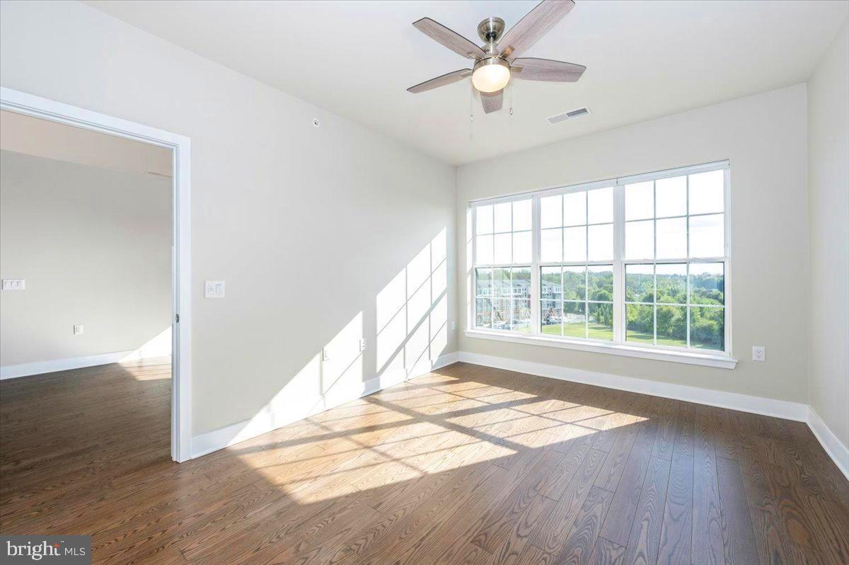 CROWN FARM - Residential