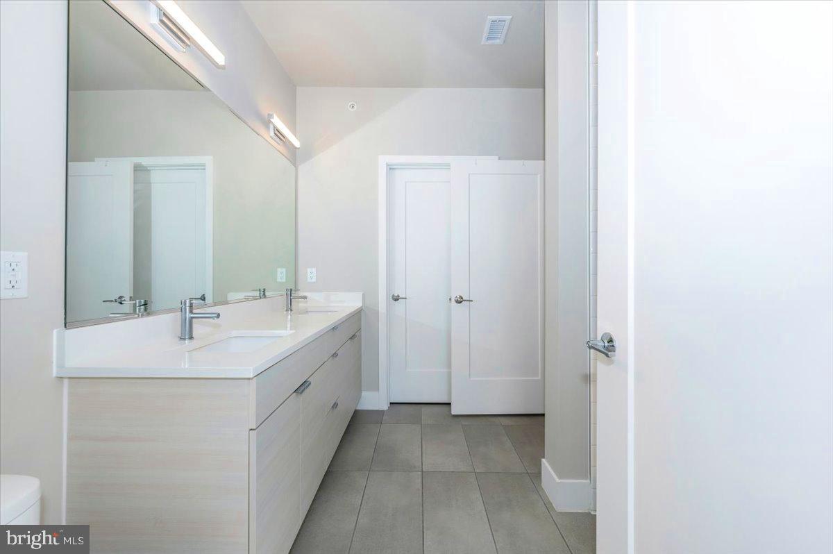 CROWN FARM - Residential