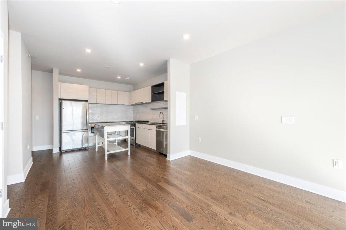 CROWN FARM - Residential