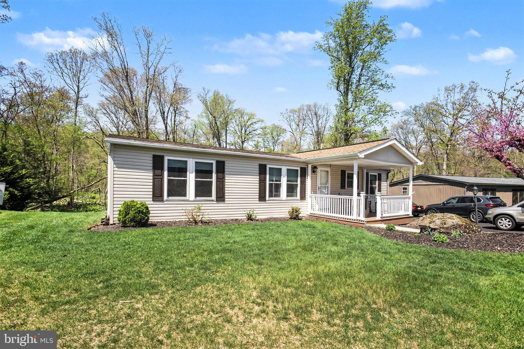 GRETNA SPRINGS COMMUNITY - Residential