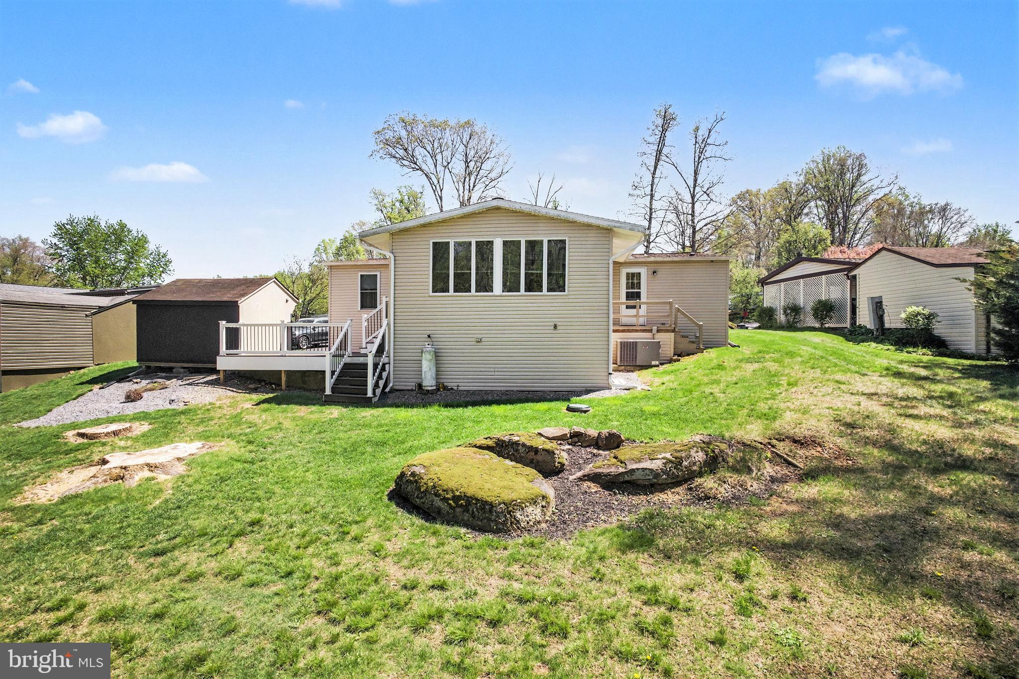 GRETNA SPRINGS COMMUNITY - Residential