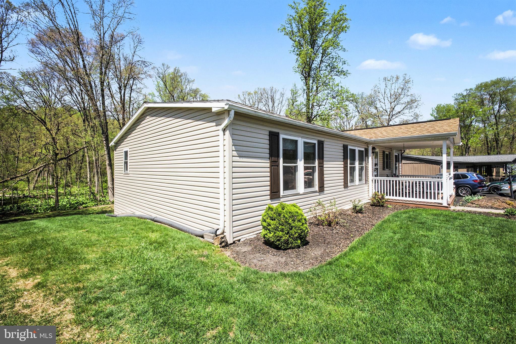 GRETNA SPRINGS COMMUNITY - Residential