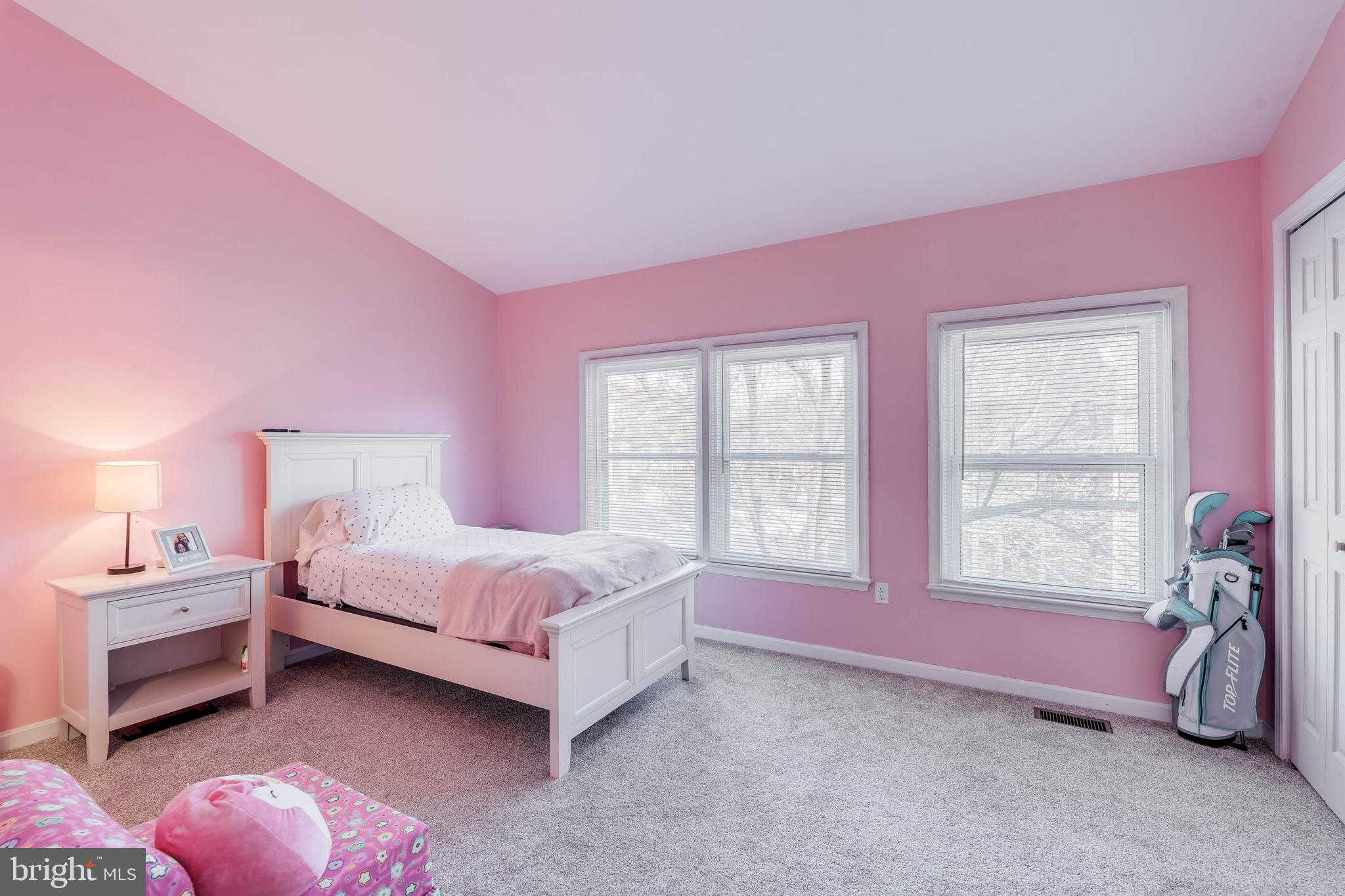 ROUNDHOUSE SQUARE - Residential