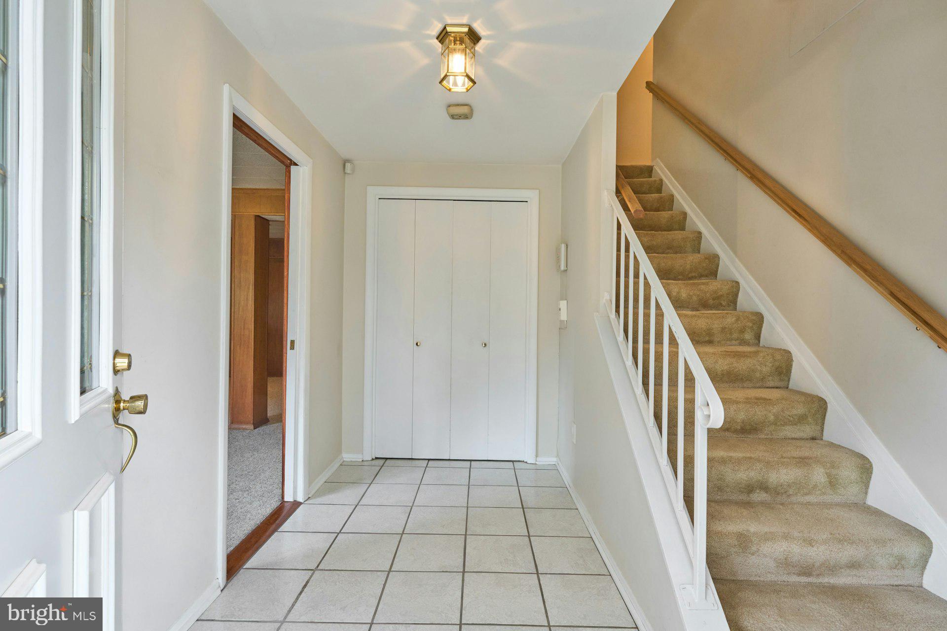 7606 LONG PINE DRIVE