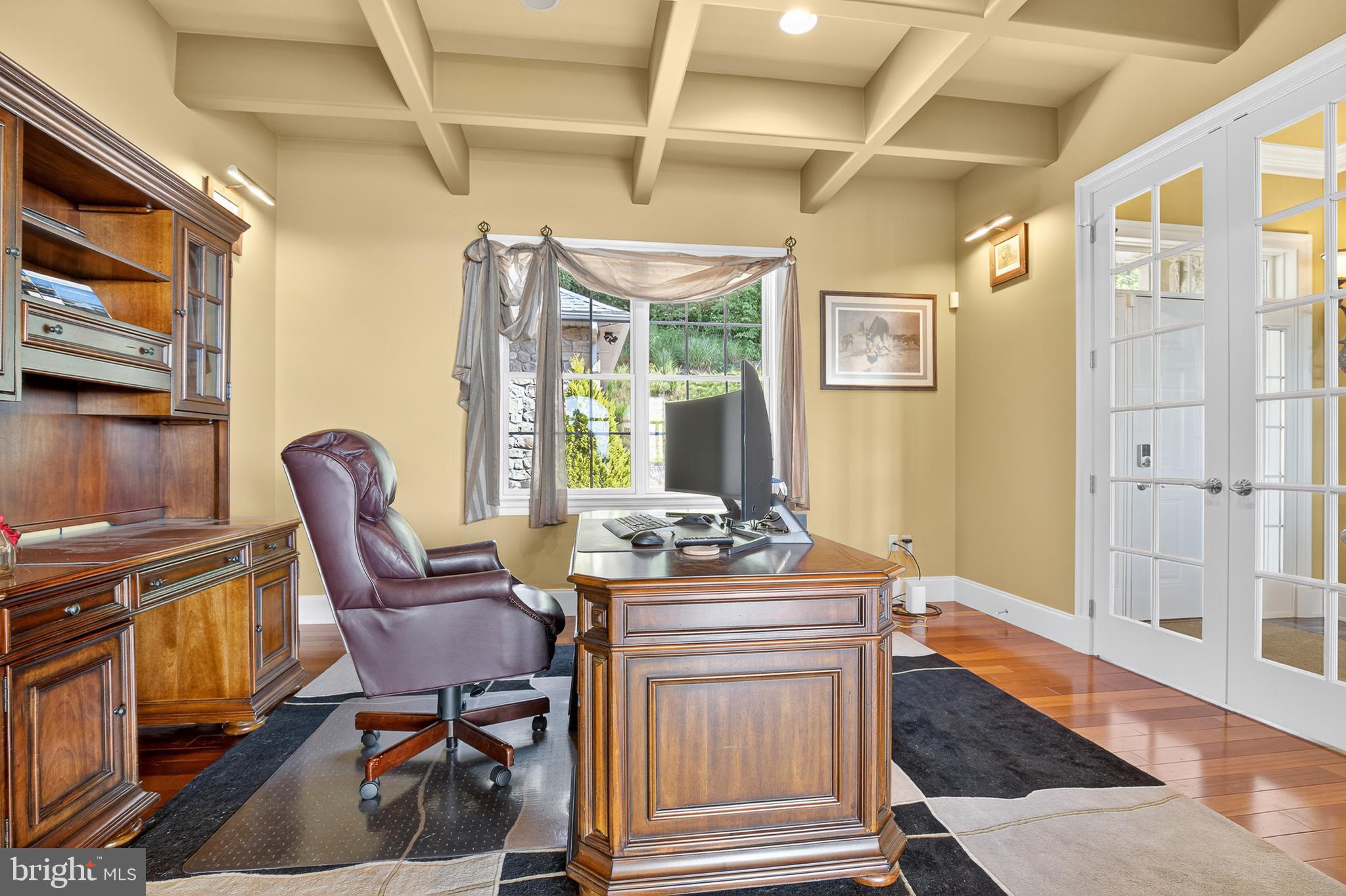 RIVER BEND - Residential