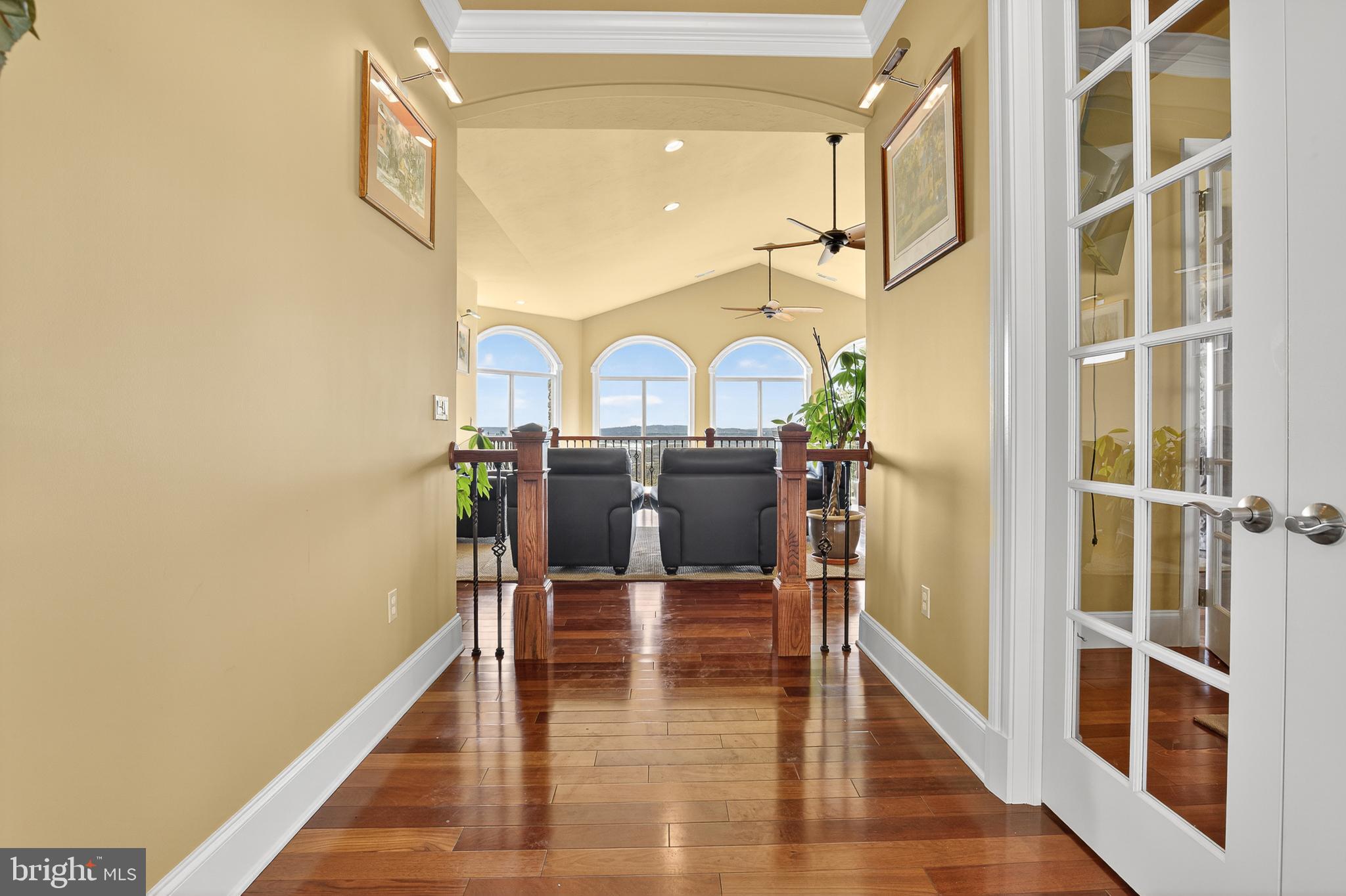 RIVER BEND - Residential