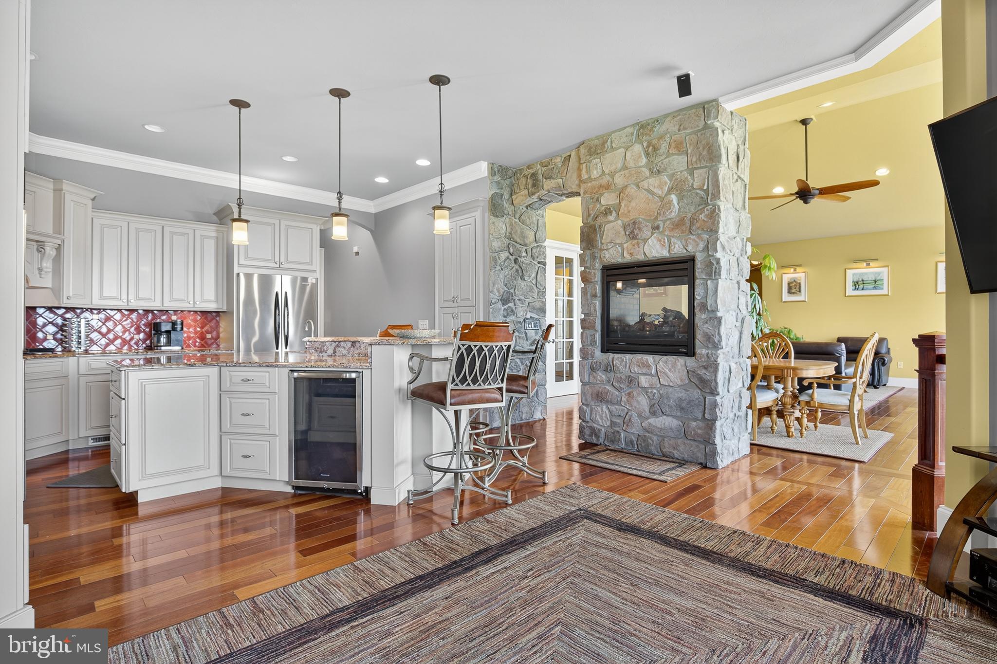 RIVER BEND - Residential