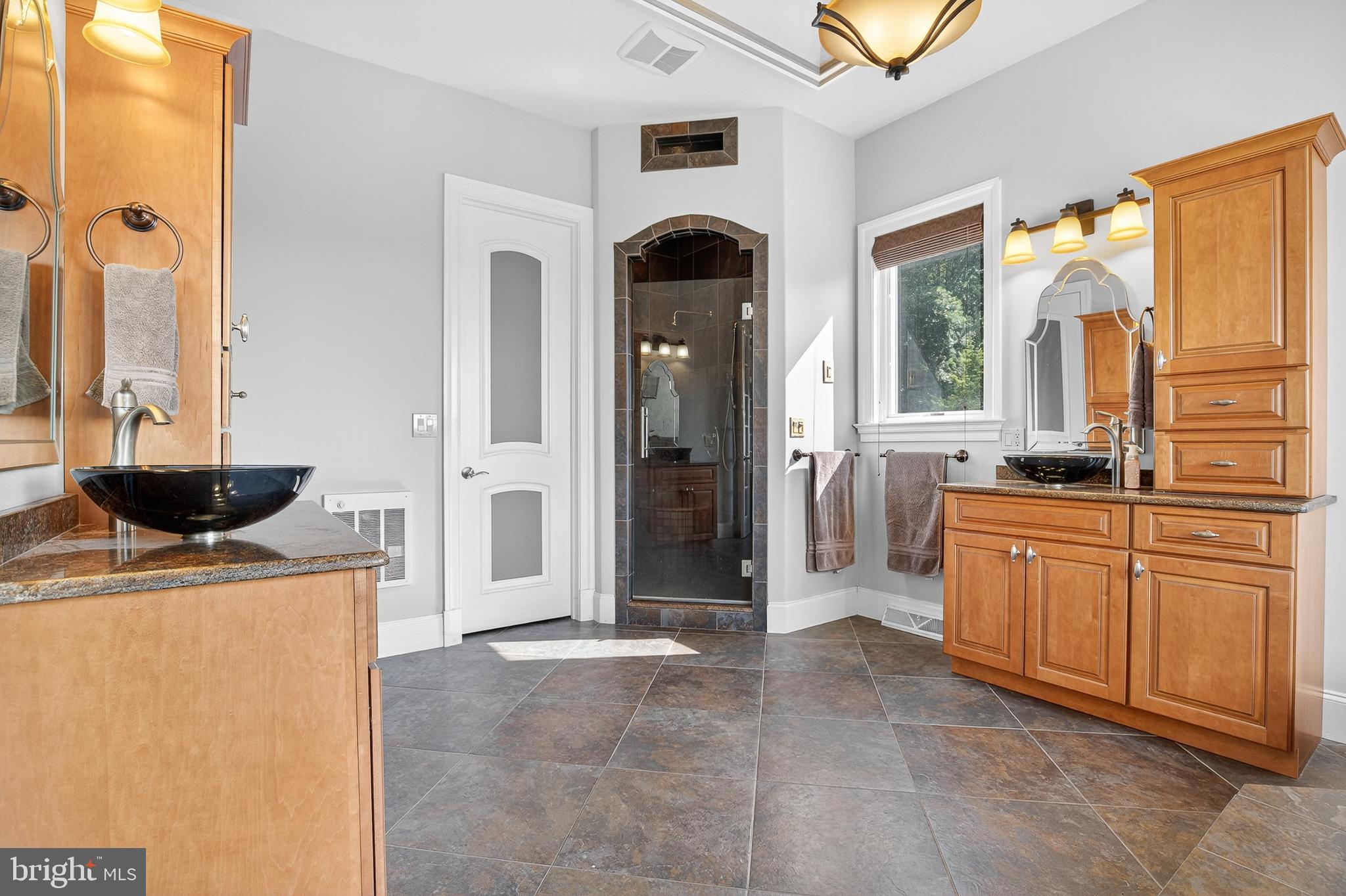 RIVER BEND - Residential