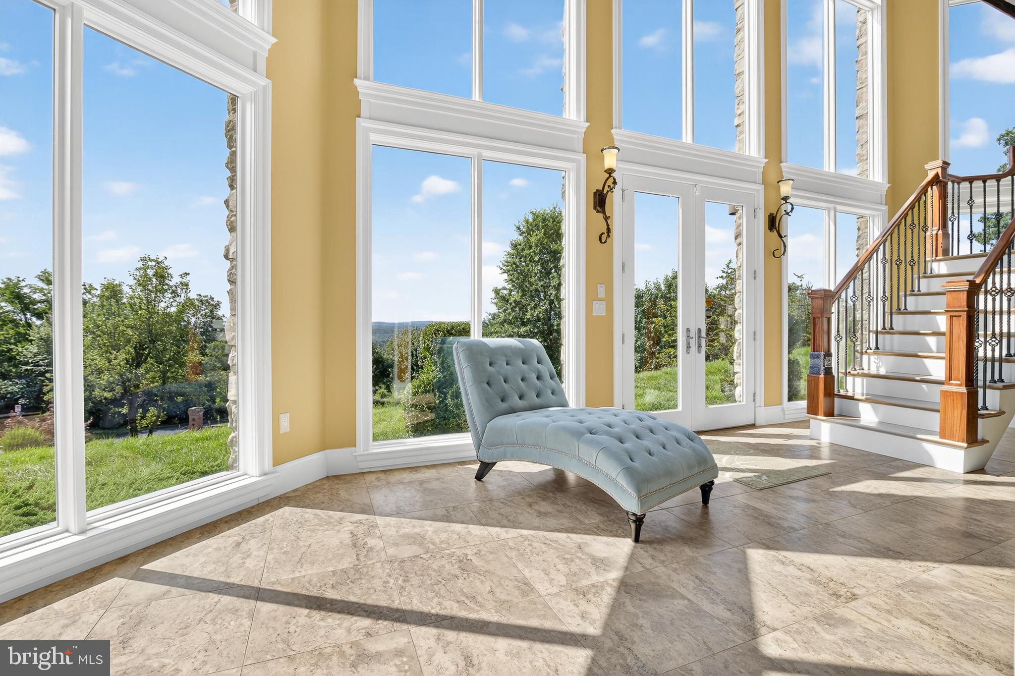 RIVER BEND - Residential