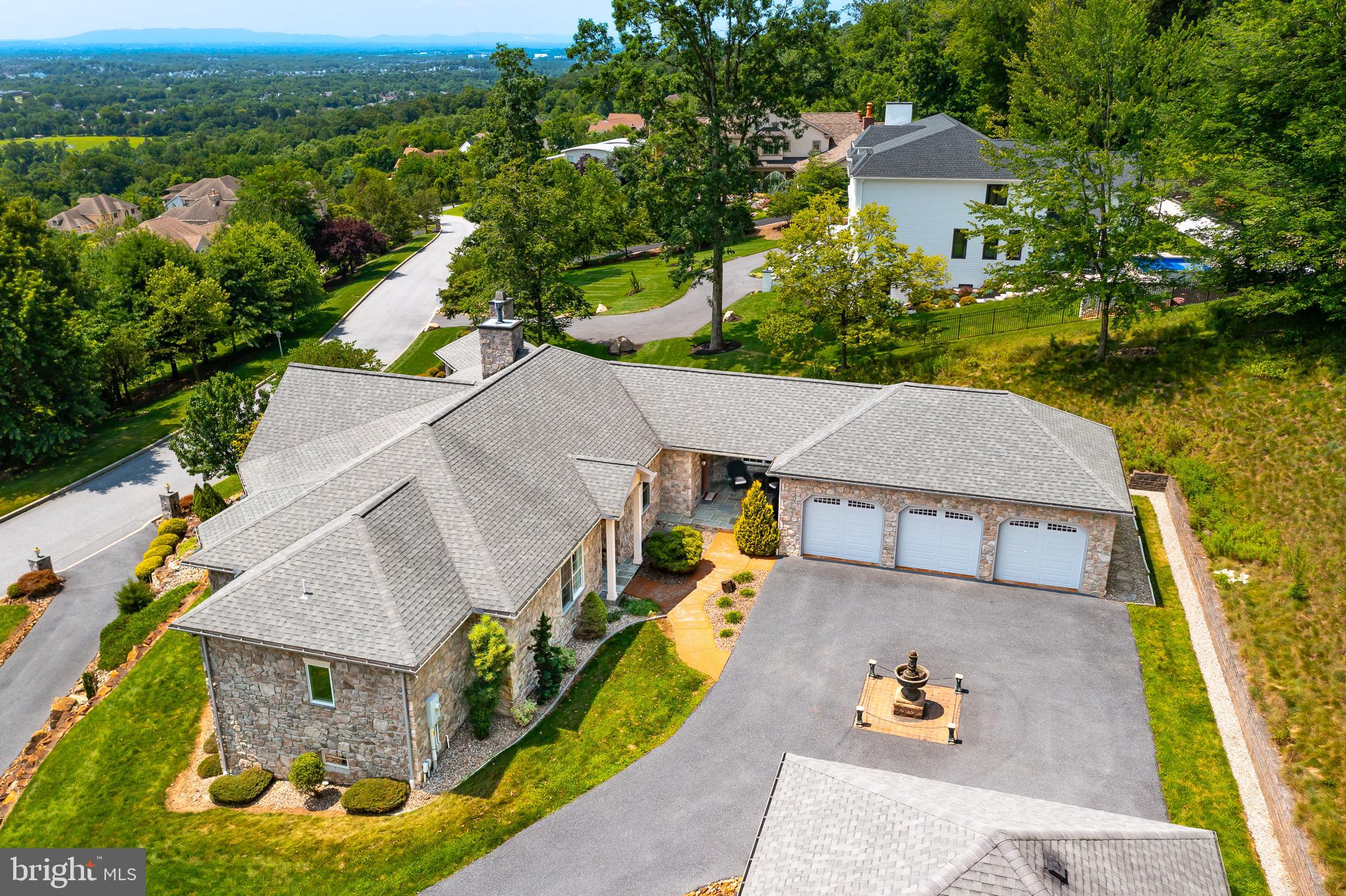 RIVER BEND - Residential