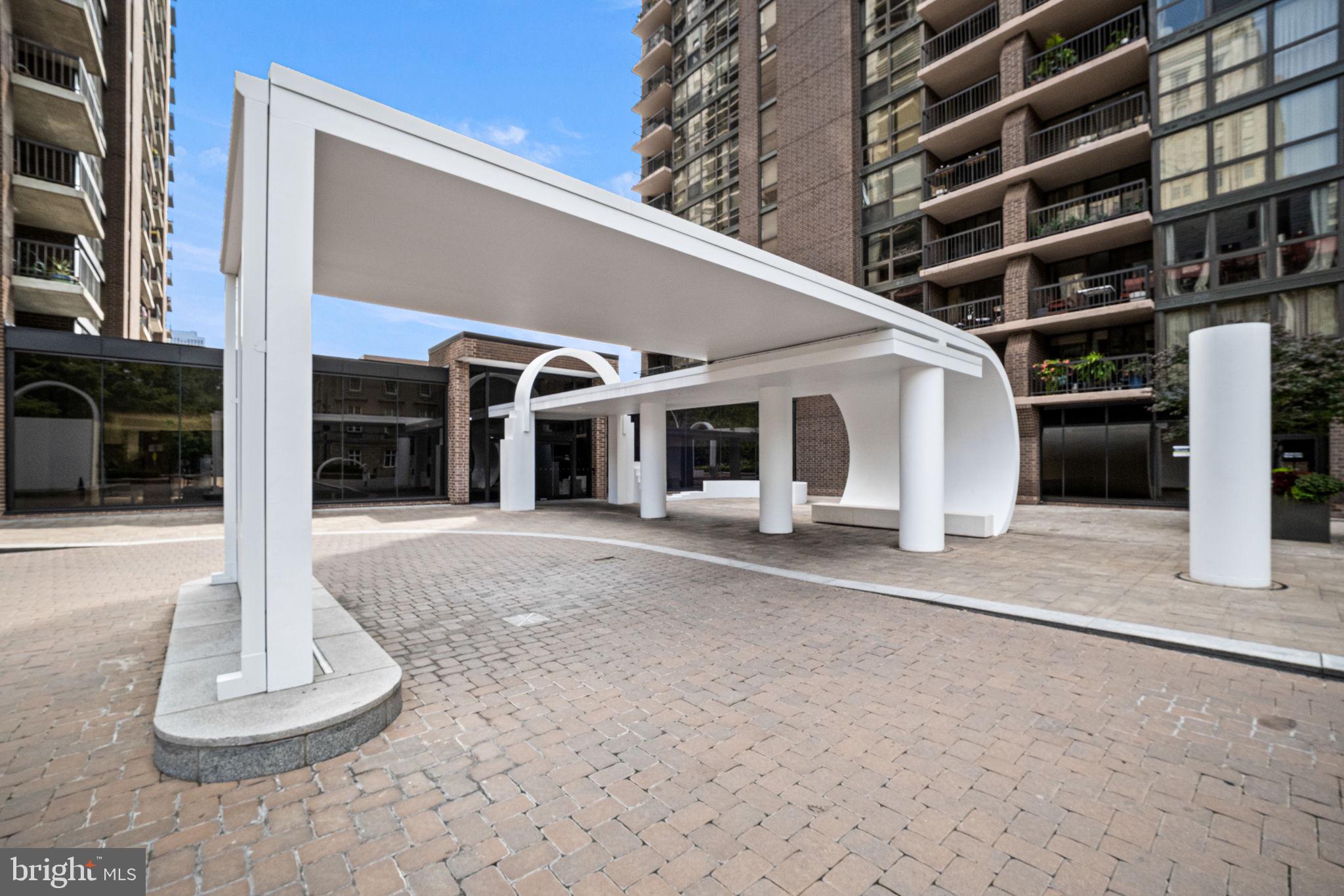 241 S 6TH STREET 1106C