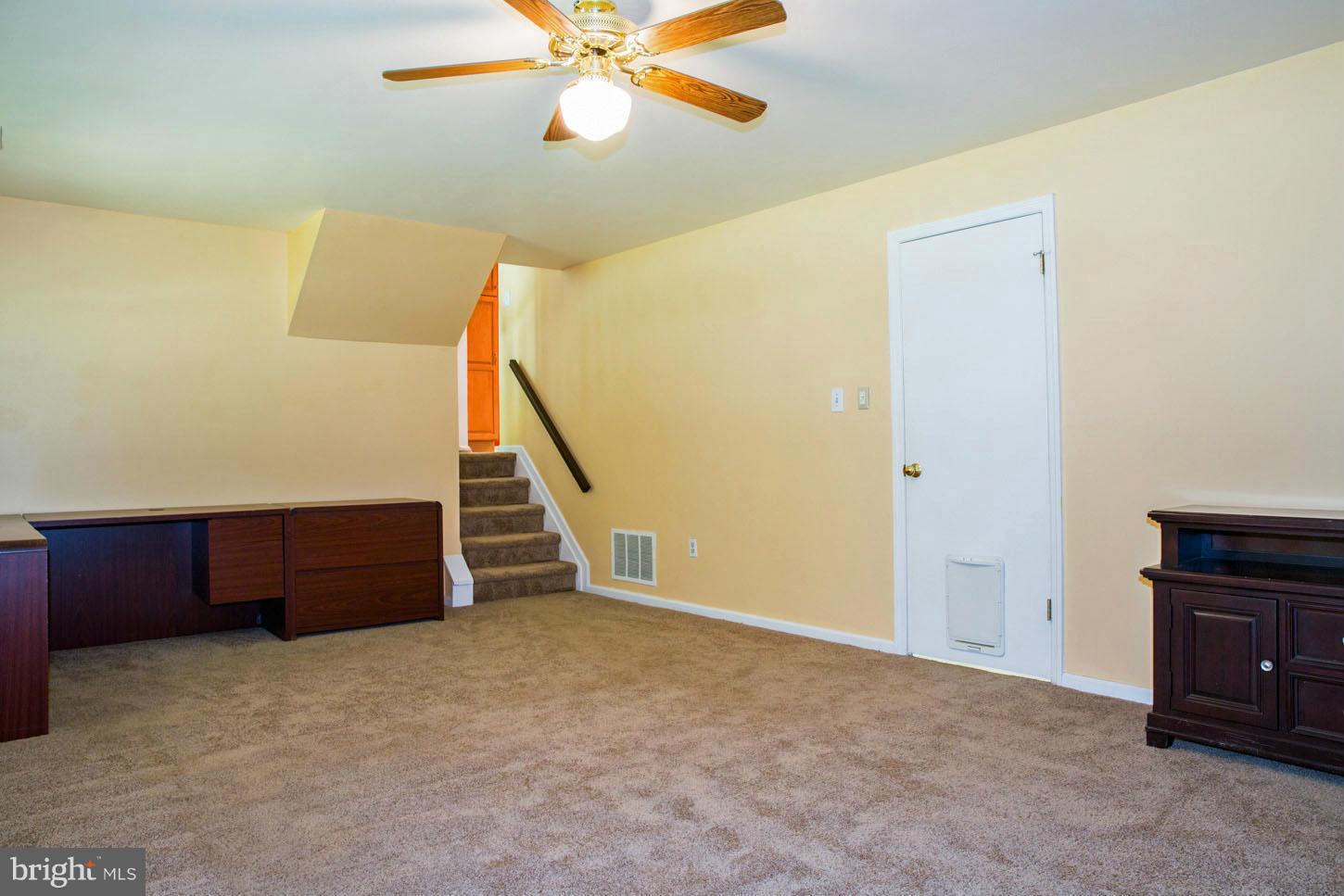 LAKE RIDGE/PROMONTRY OAK - Residential