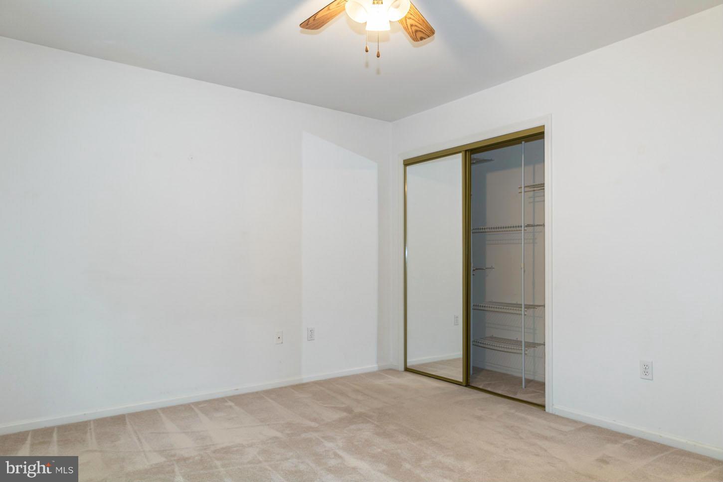 LAKE RIDGE/PROMONTRY OAK - Residential