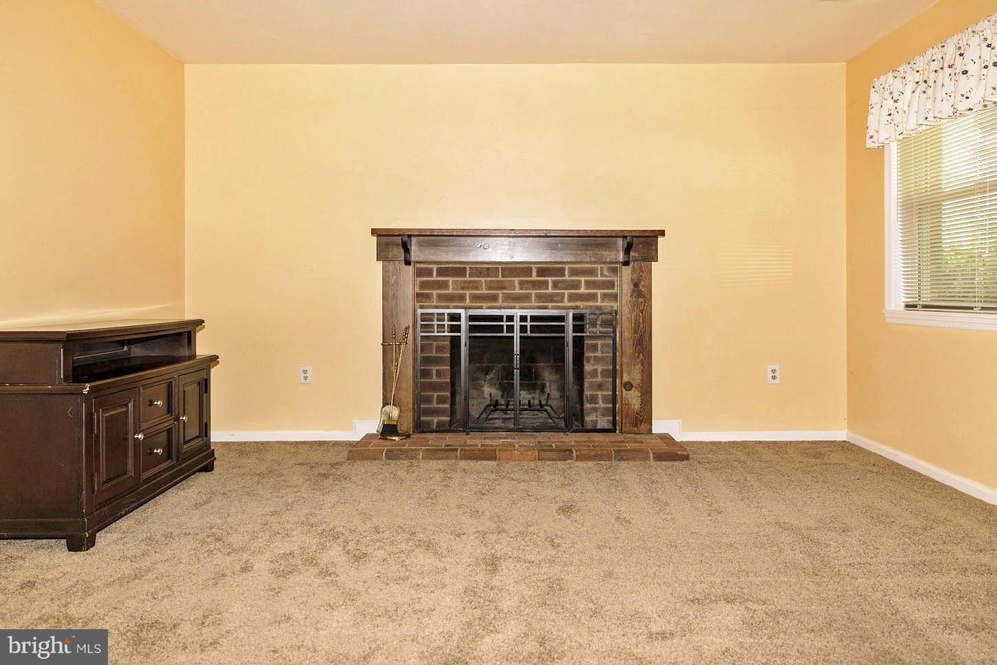 LAKE RIDGE/PROMONTRY OAK - Residential