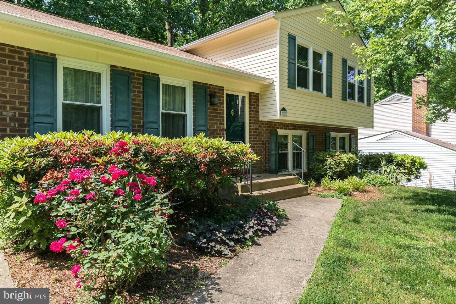 LAKE RIDGE/PROMONTRY OAK - Residential