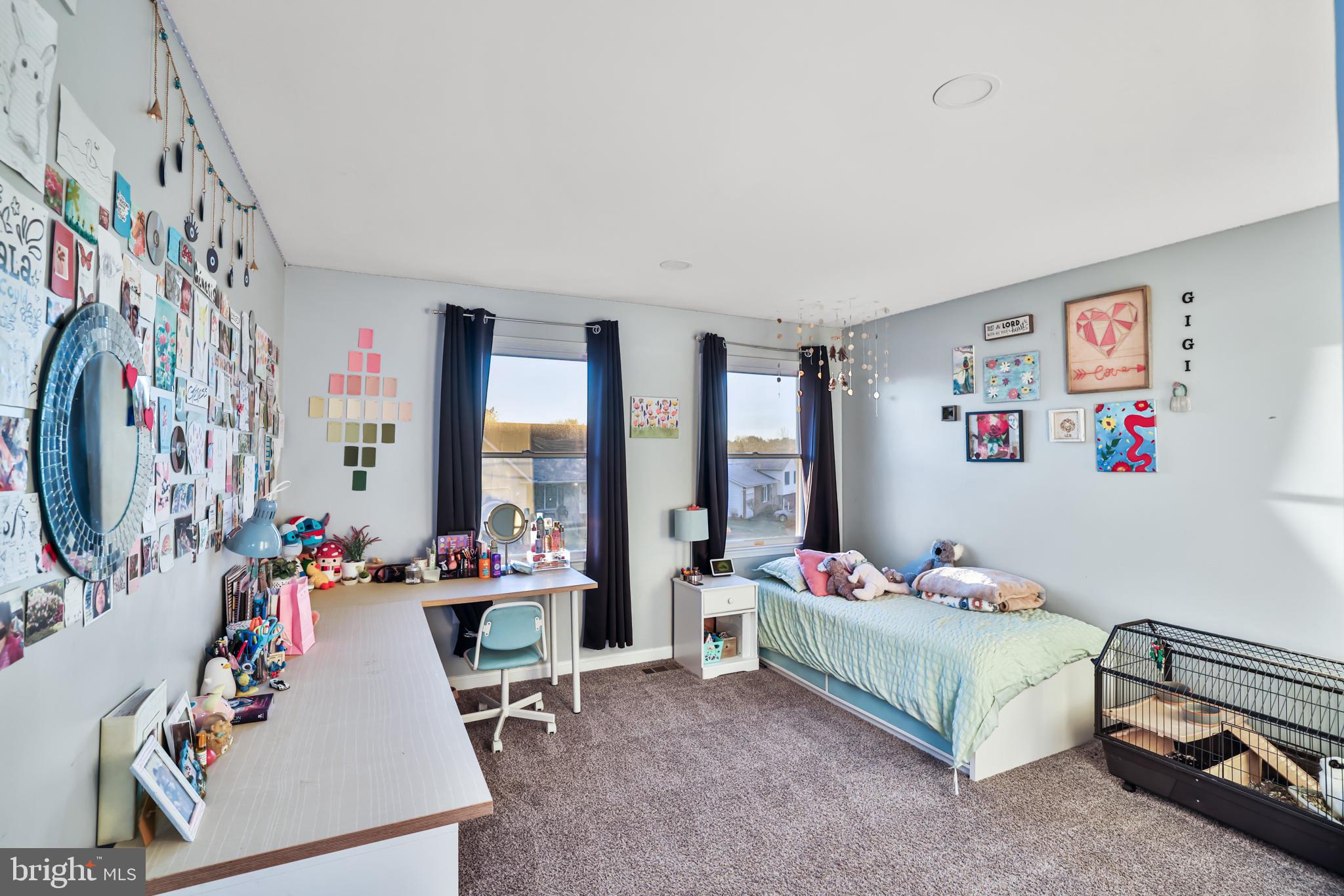 AUTUMN RIDGE - Residential