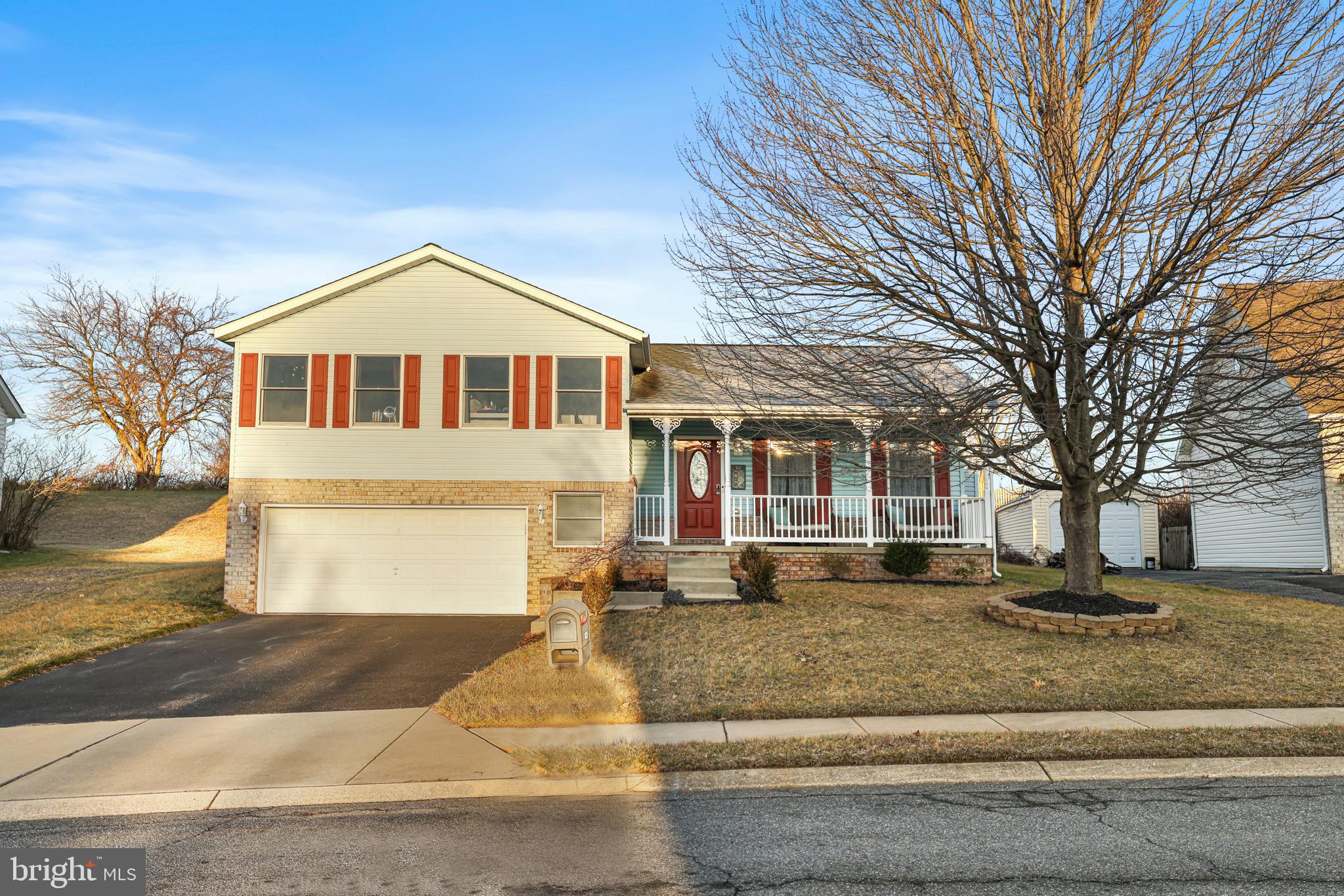 AUTUMN RIDGE - Residential