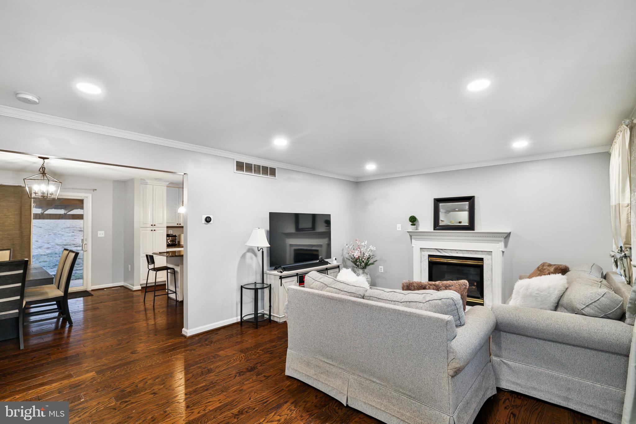 AUTUMN RIDGE - Residential