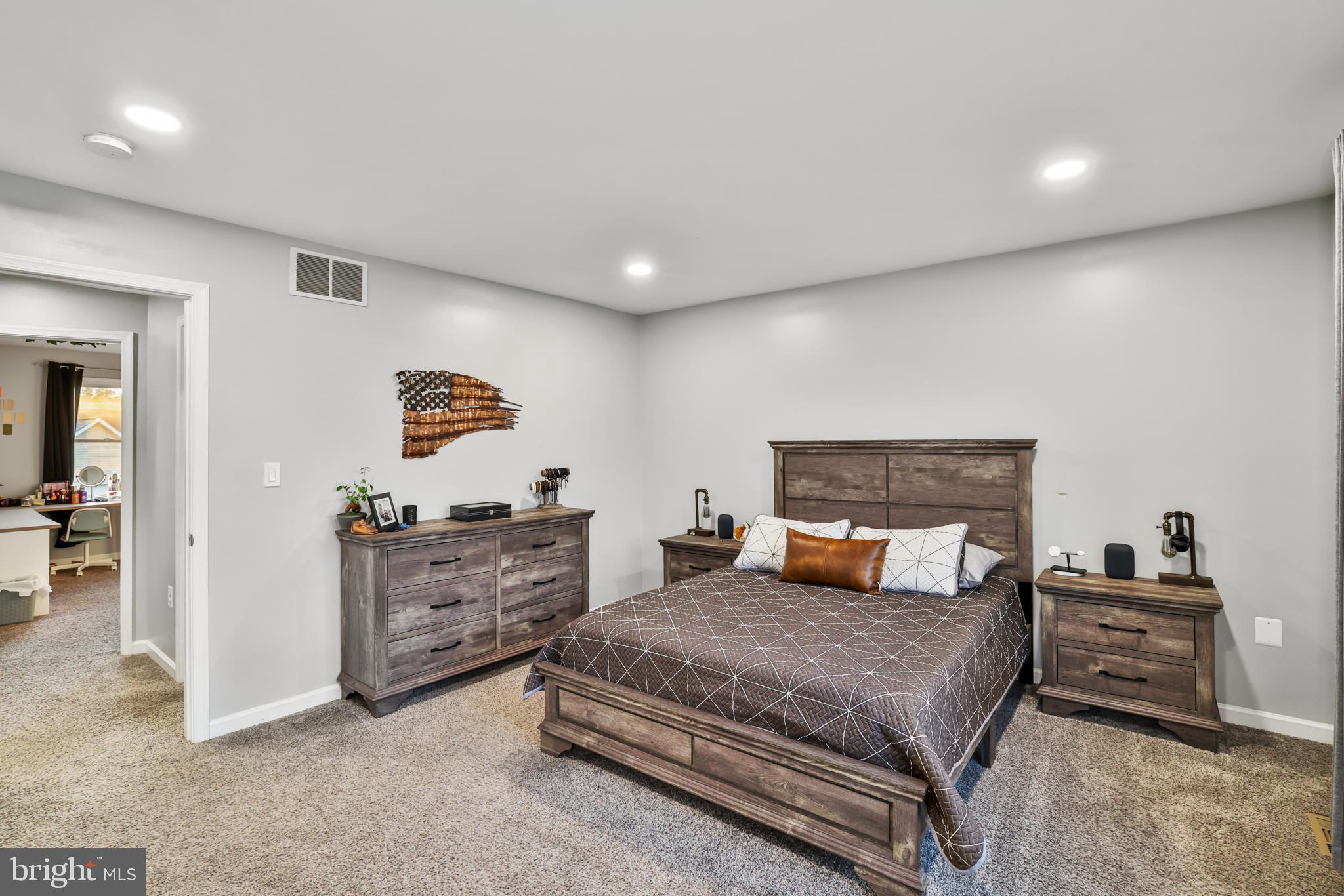 AUTUMN RIDGE - Residential