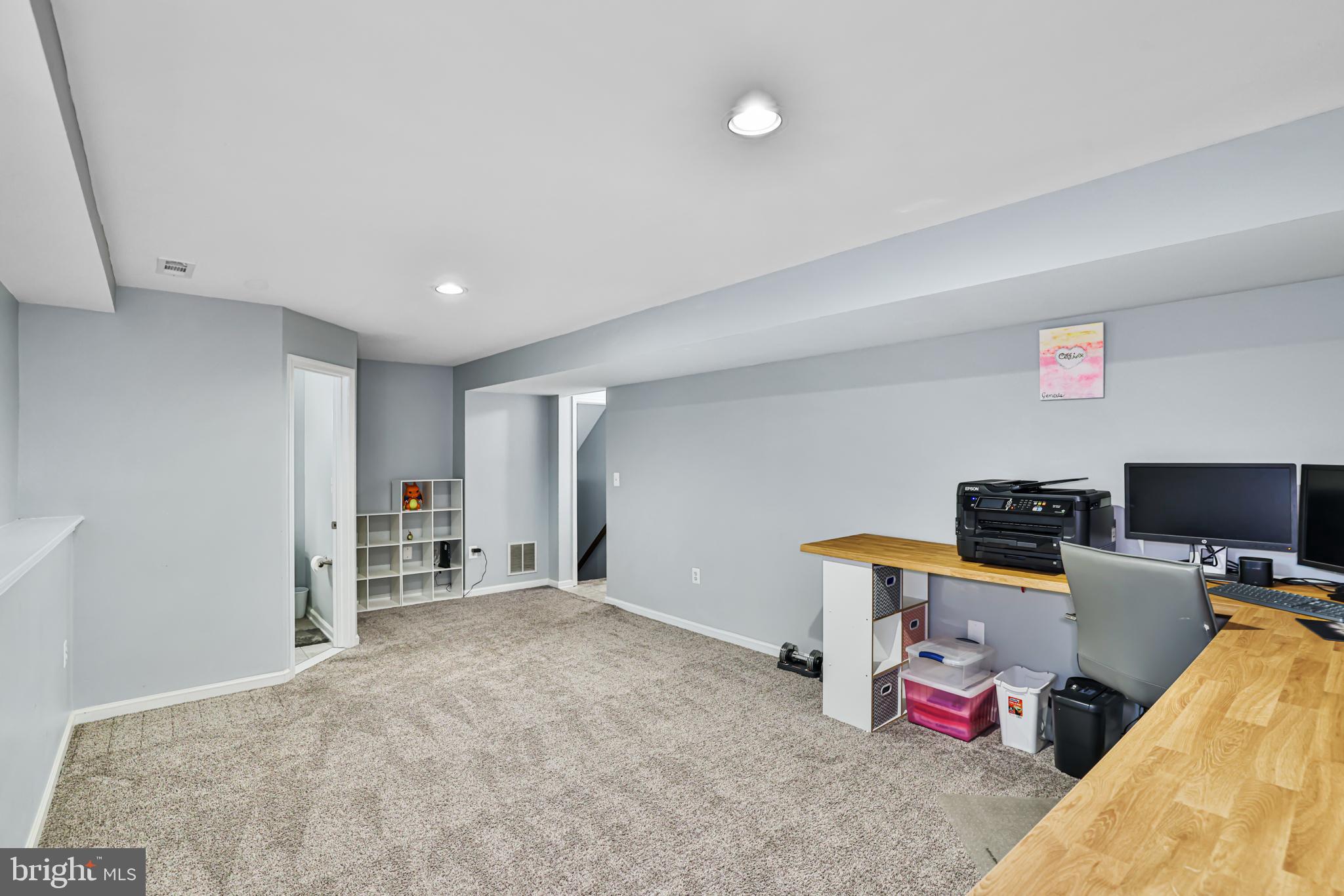 AUTUMN RIDGE - Residential