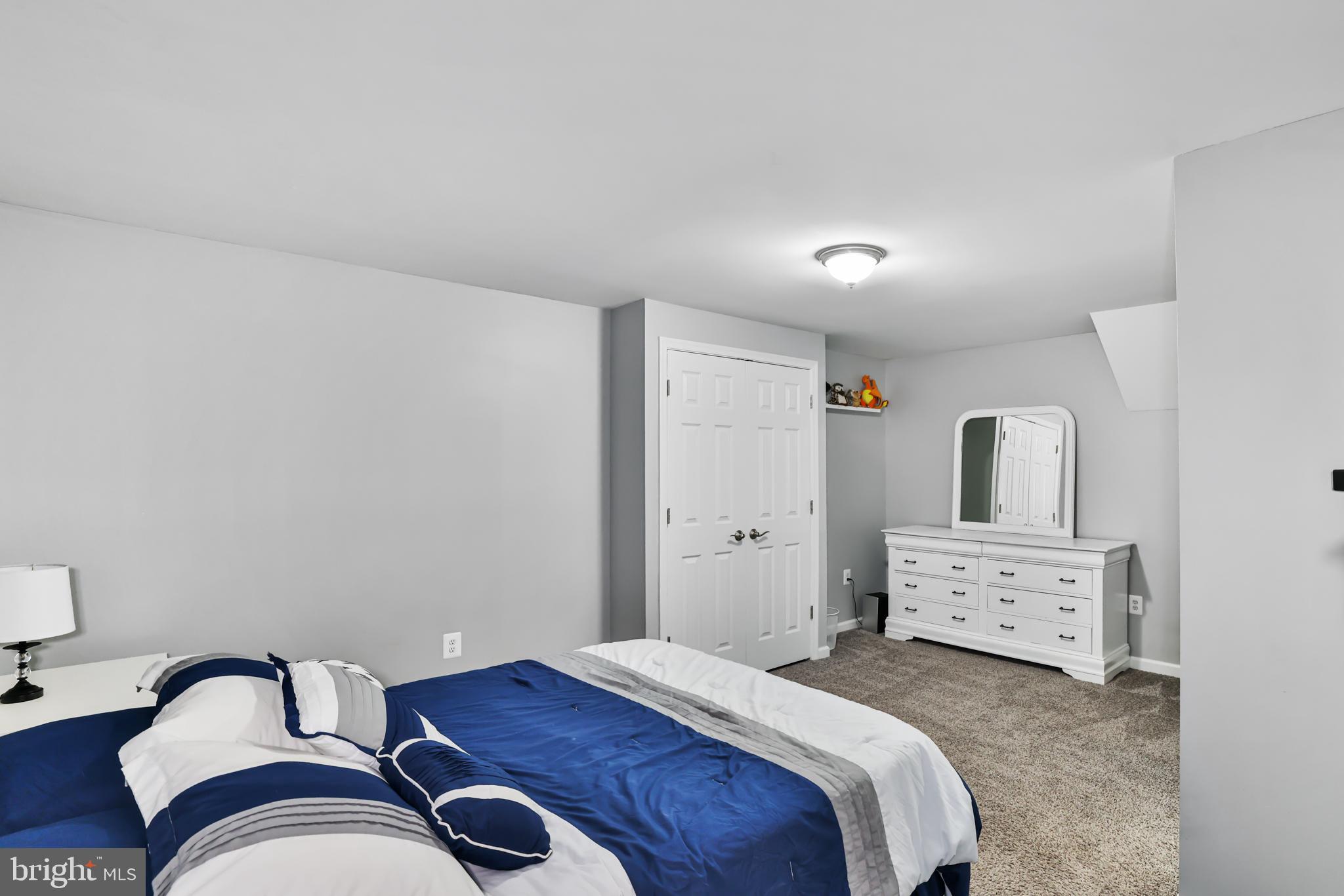 AUTUMN RIDGE - Residential