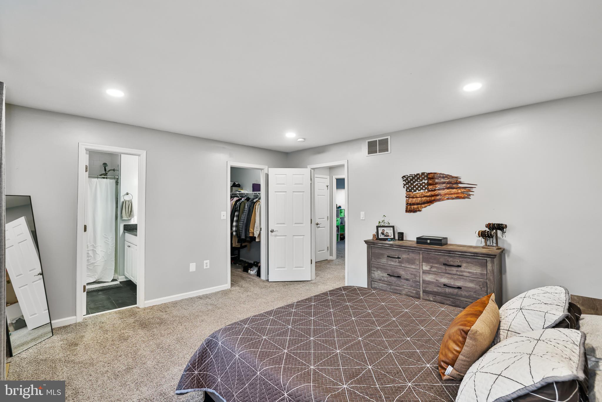 AUTUMN RIDGE - Residential