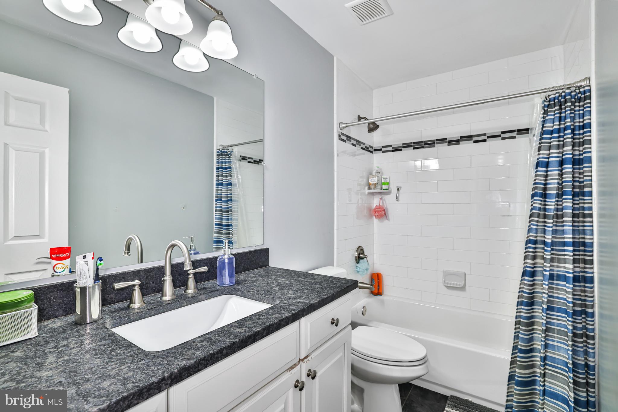 AUTUMN RIDGE - Residential