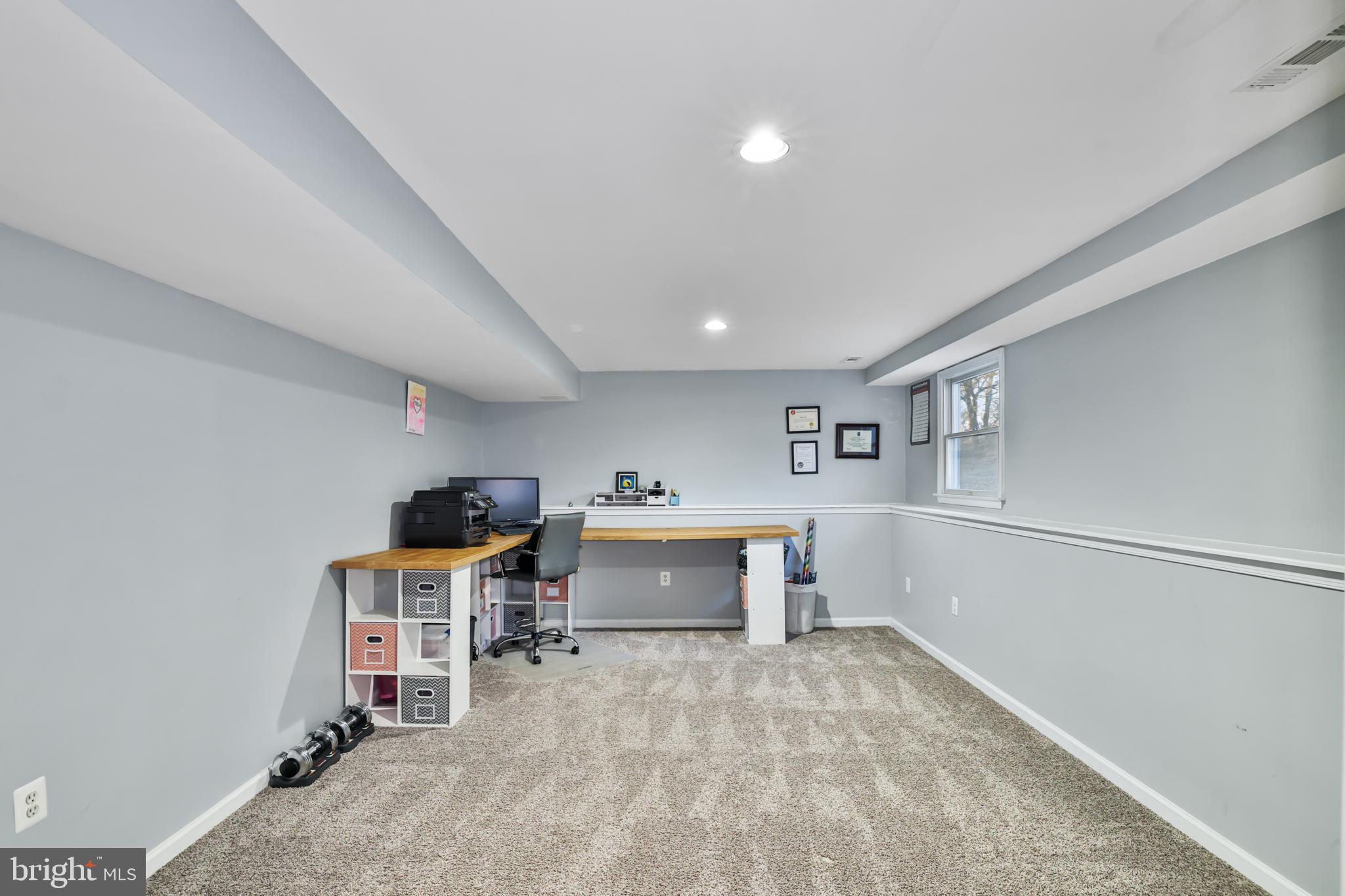 AUTUMN RIDGE - Residential