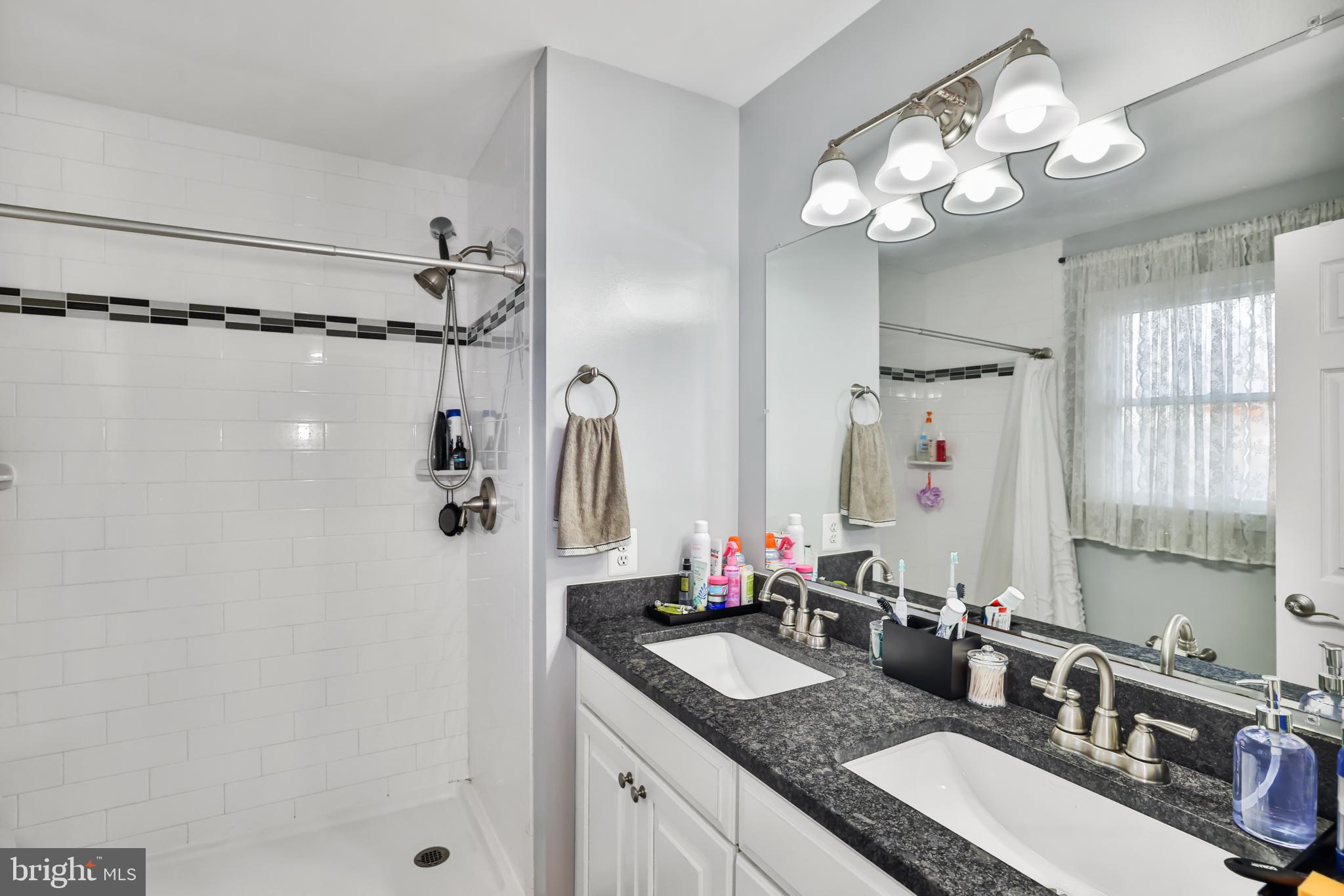 AUTUMN RIDGE - Residential