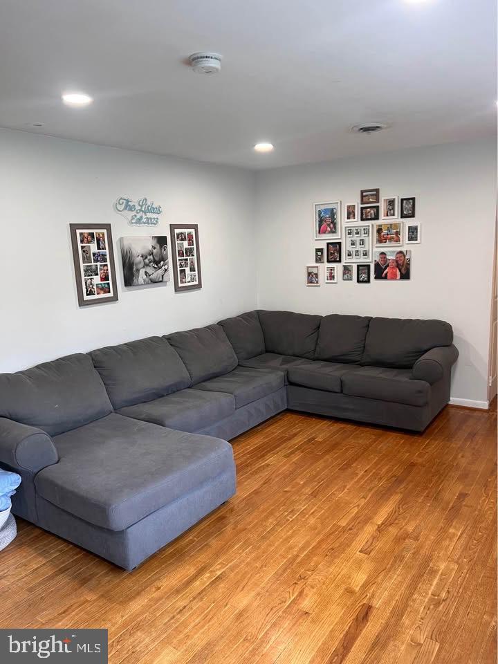 6122 ROLLING VIEW DRIVE