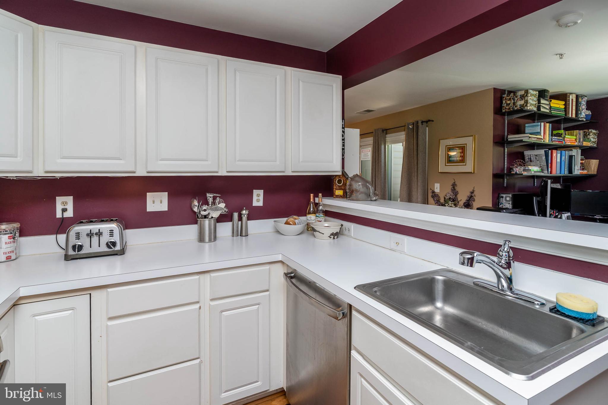 GATEWAY CONDOMINIUM - Residential