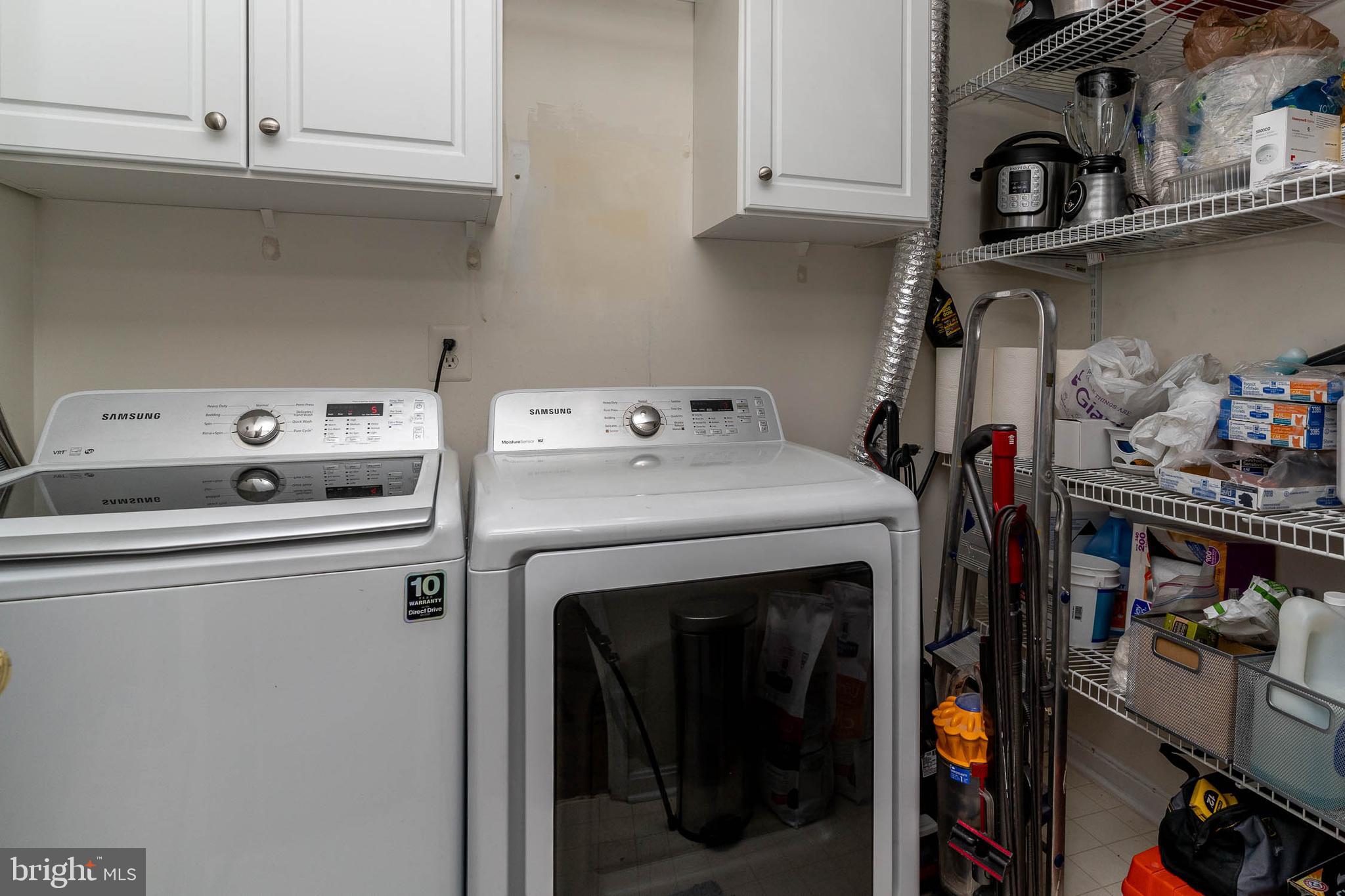 GATEWAY CONDOMINIUM - Residential