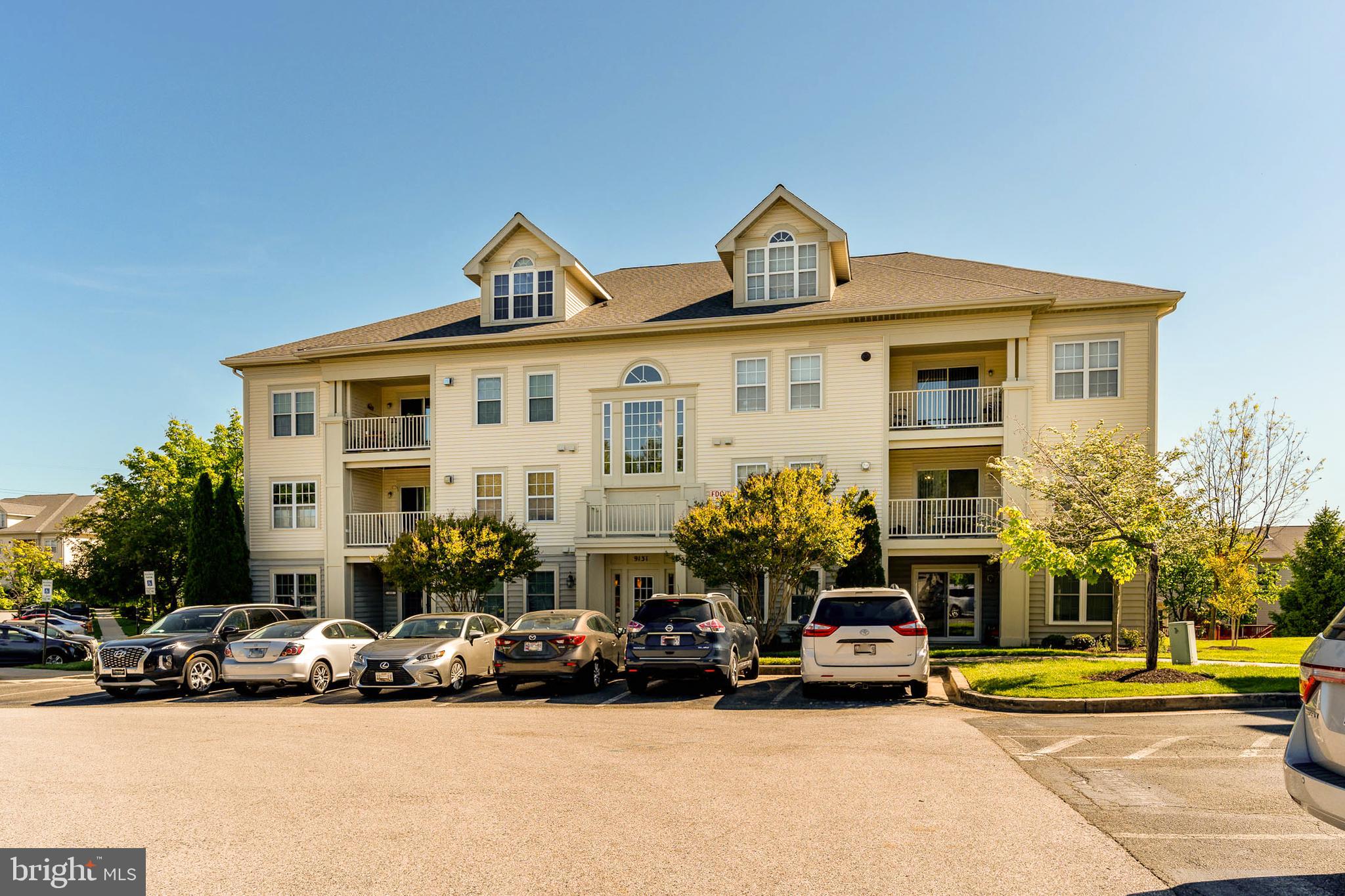 GATEWAY CONDOMINIUM - Residential