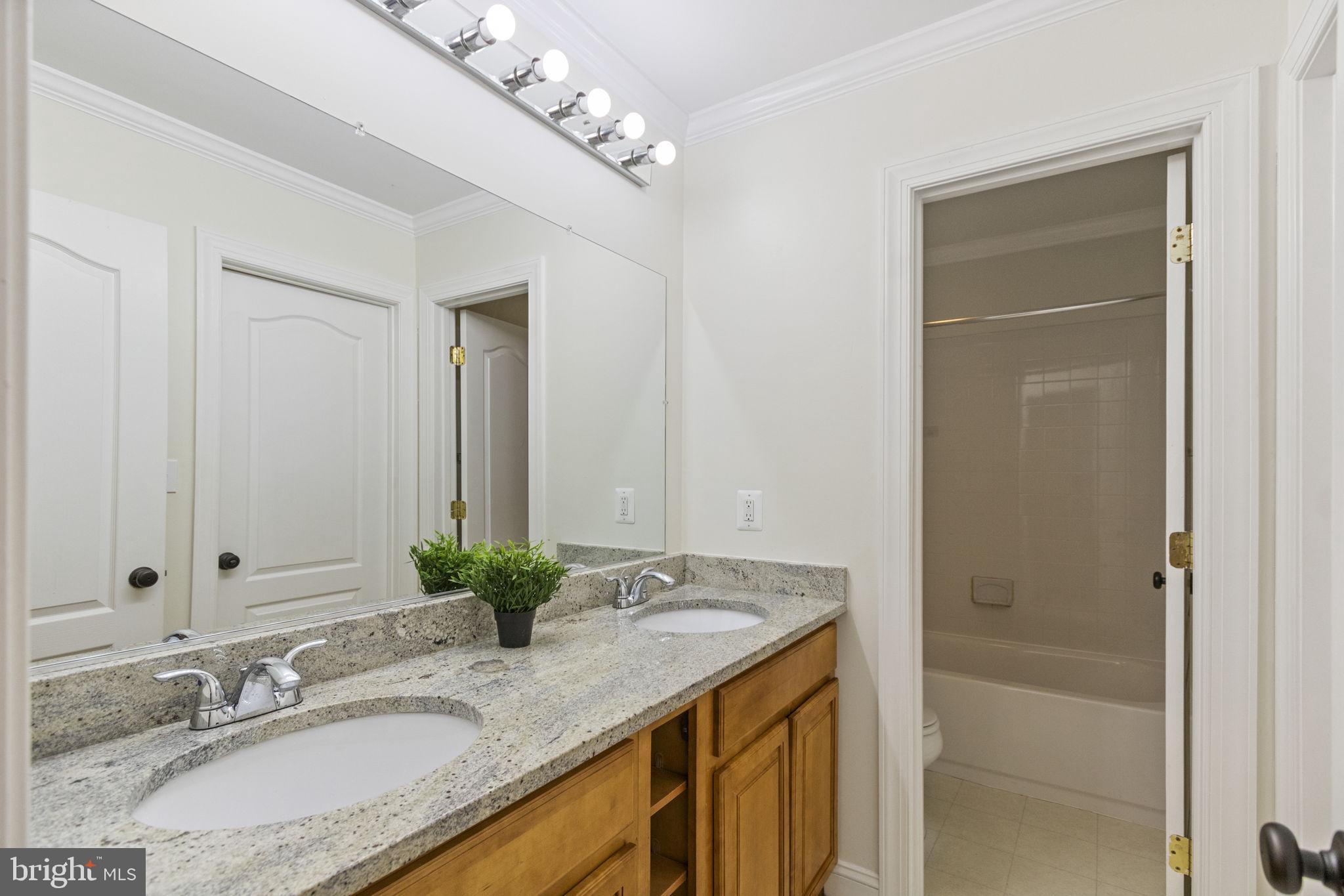 CHATHAM LANDING - Residential