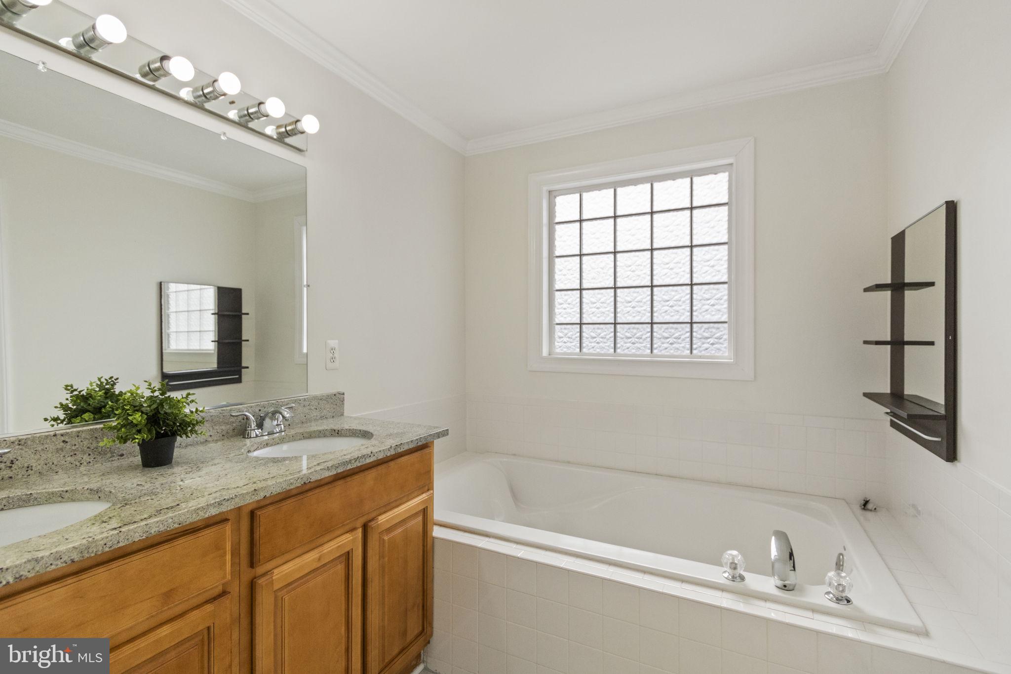 CHATHAM LANDING - Residential