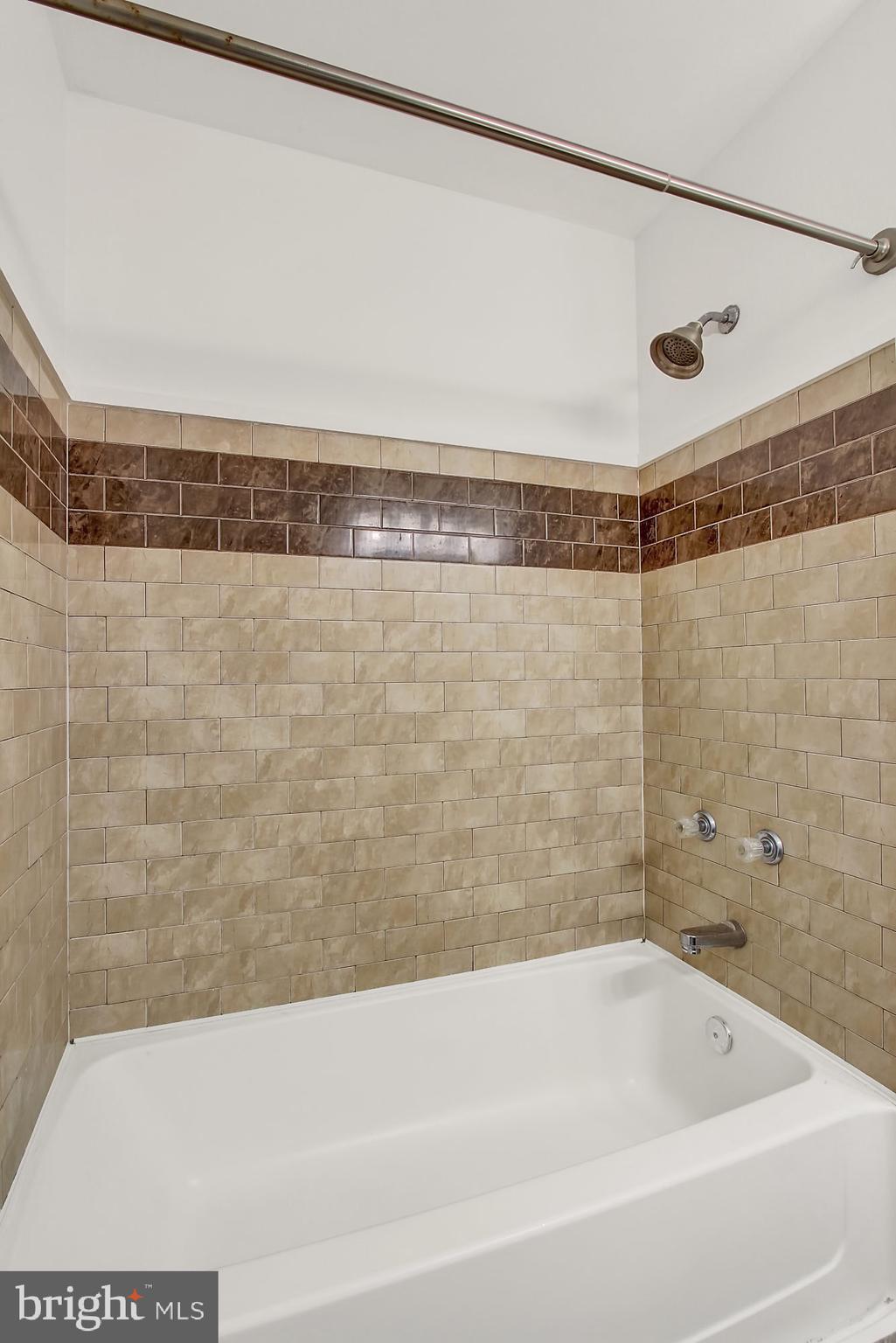 CROMWELL STATION - Residential