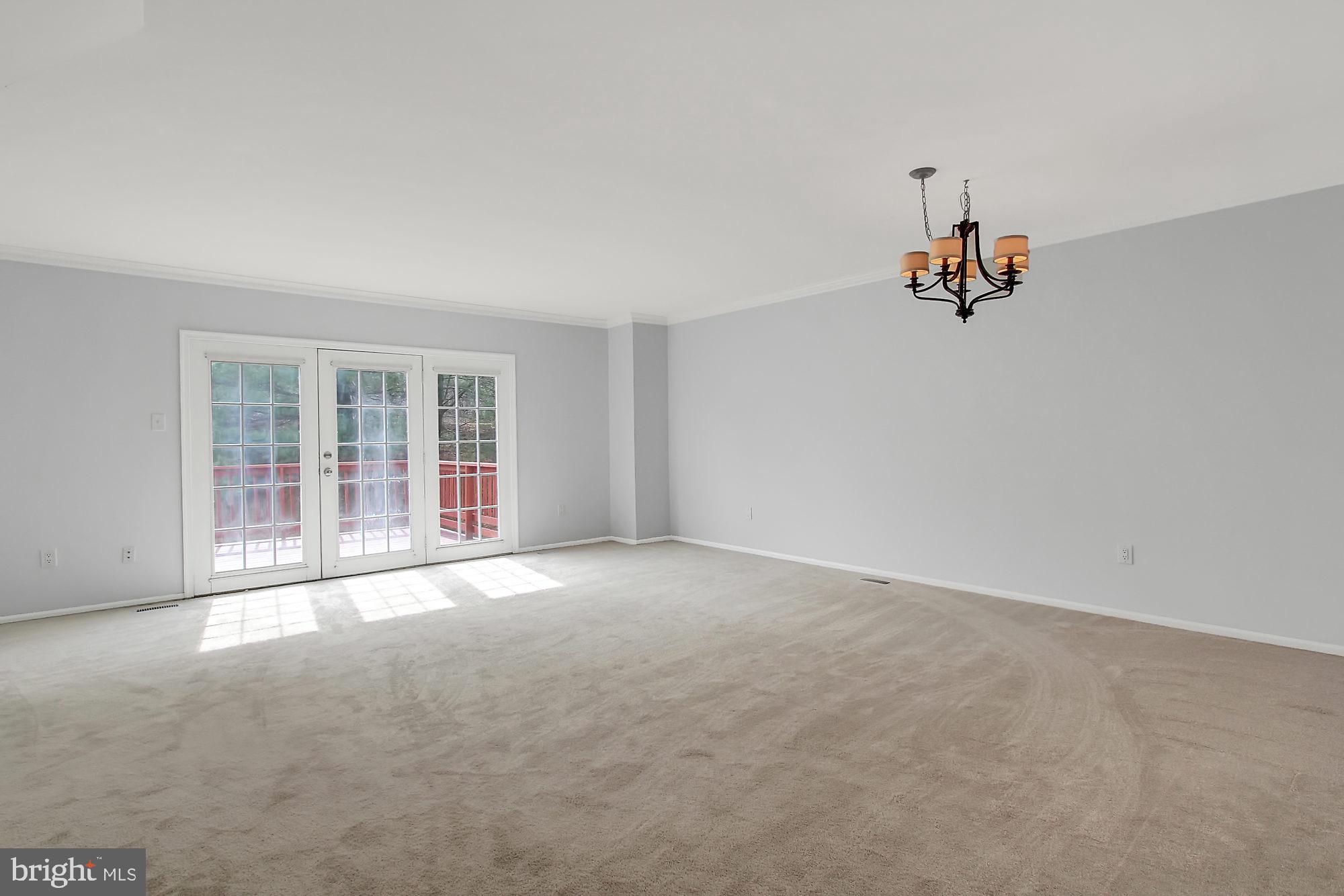 CROMWELL STATION - Residential