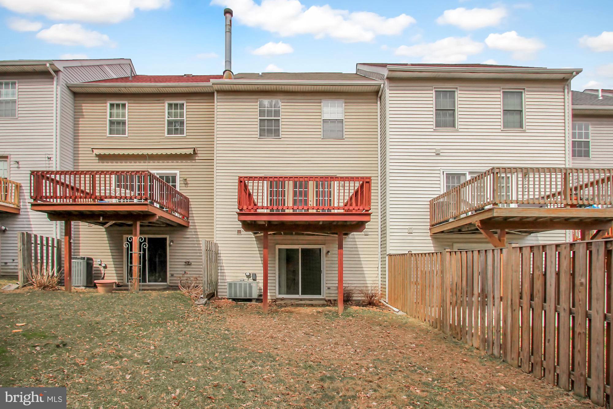 CROMWELL STATION - Residential