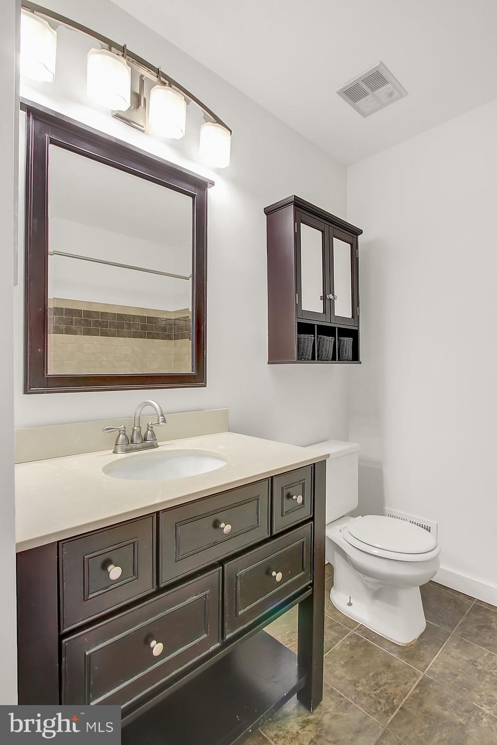 CROMWELL STATION - Residential