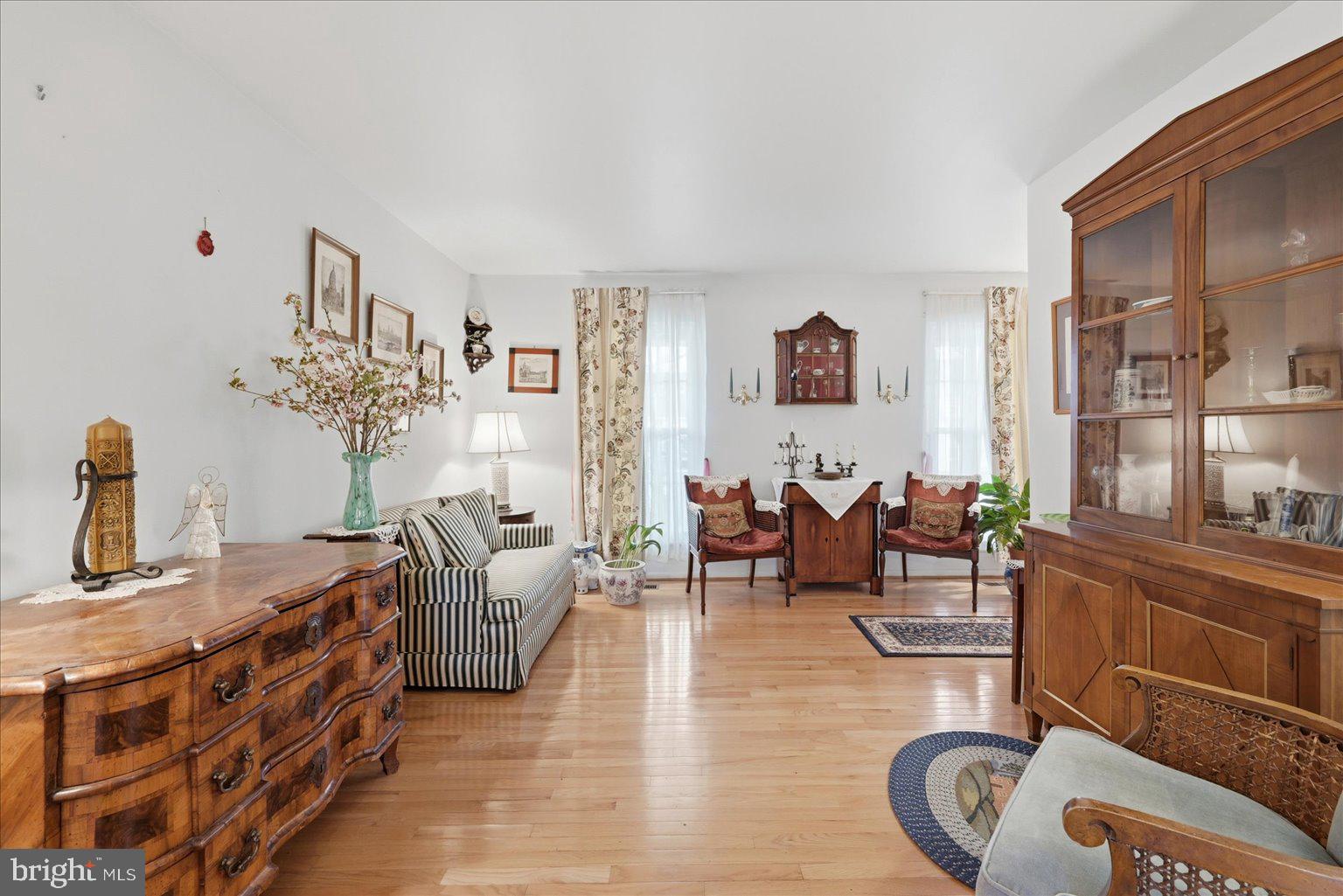 CARDINAL GLEN - Residential