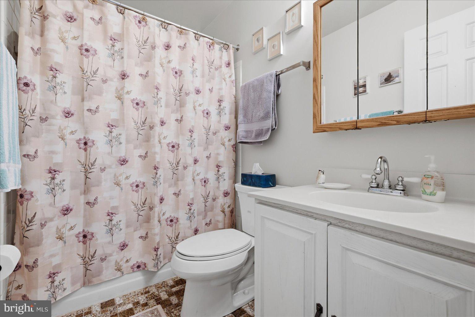 CARDINAL GLEN - Residential