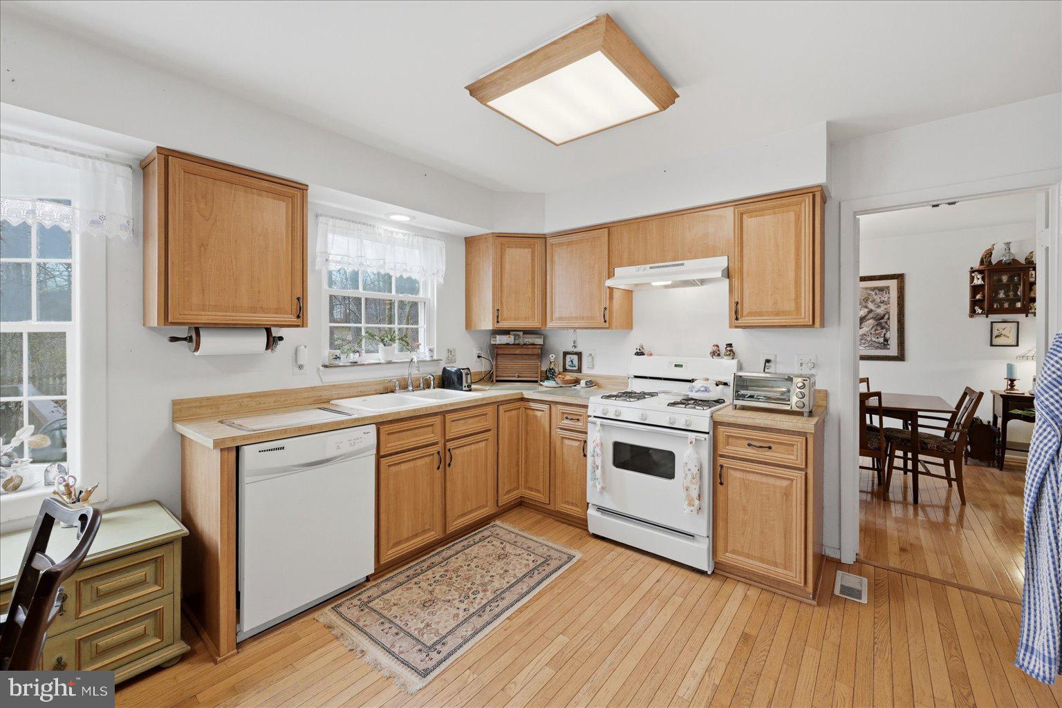 CARDINAL GLEN - Residential