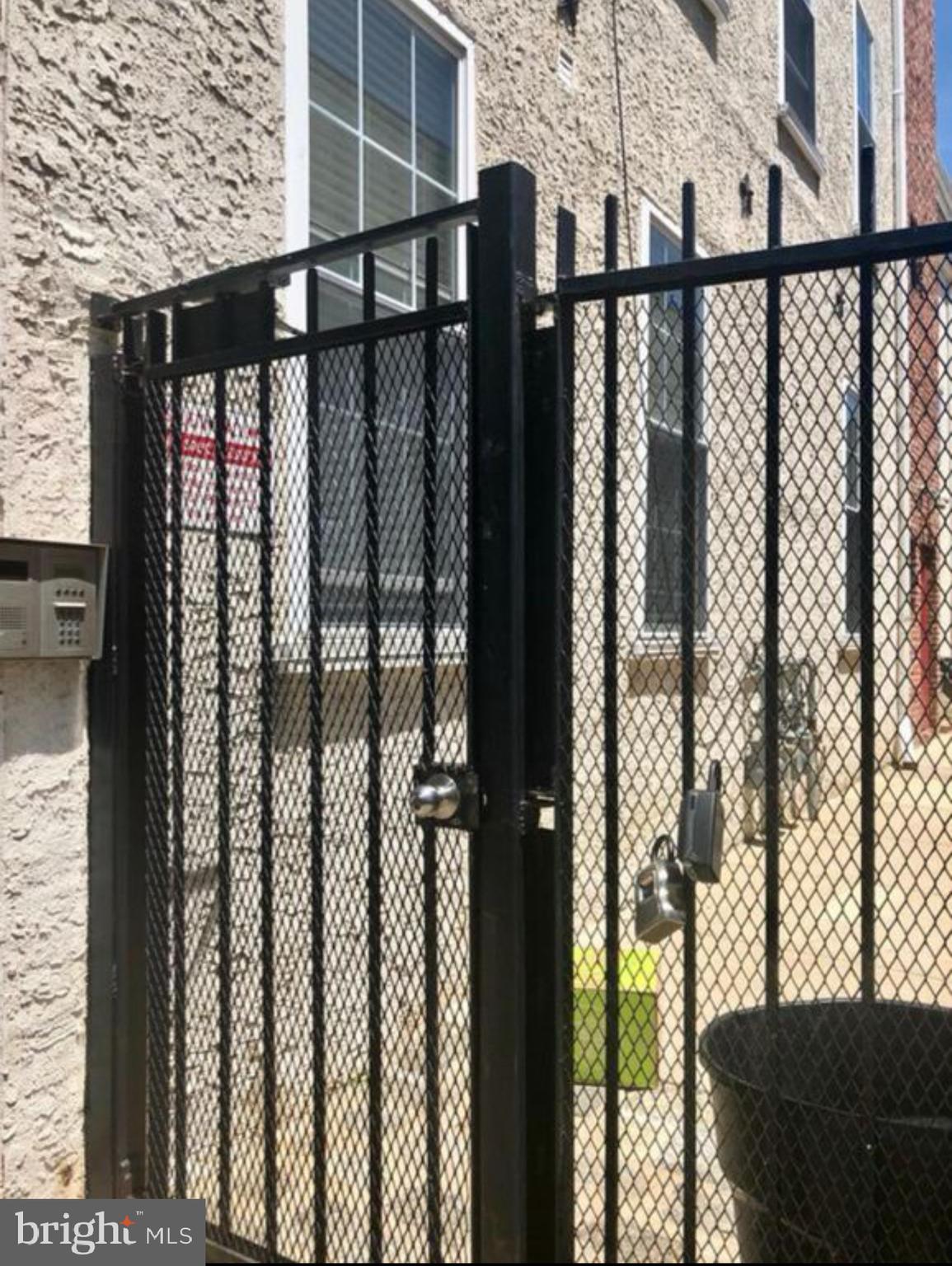 1027-31 N 4TH STREET UNIT M