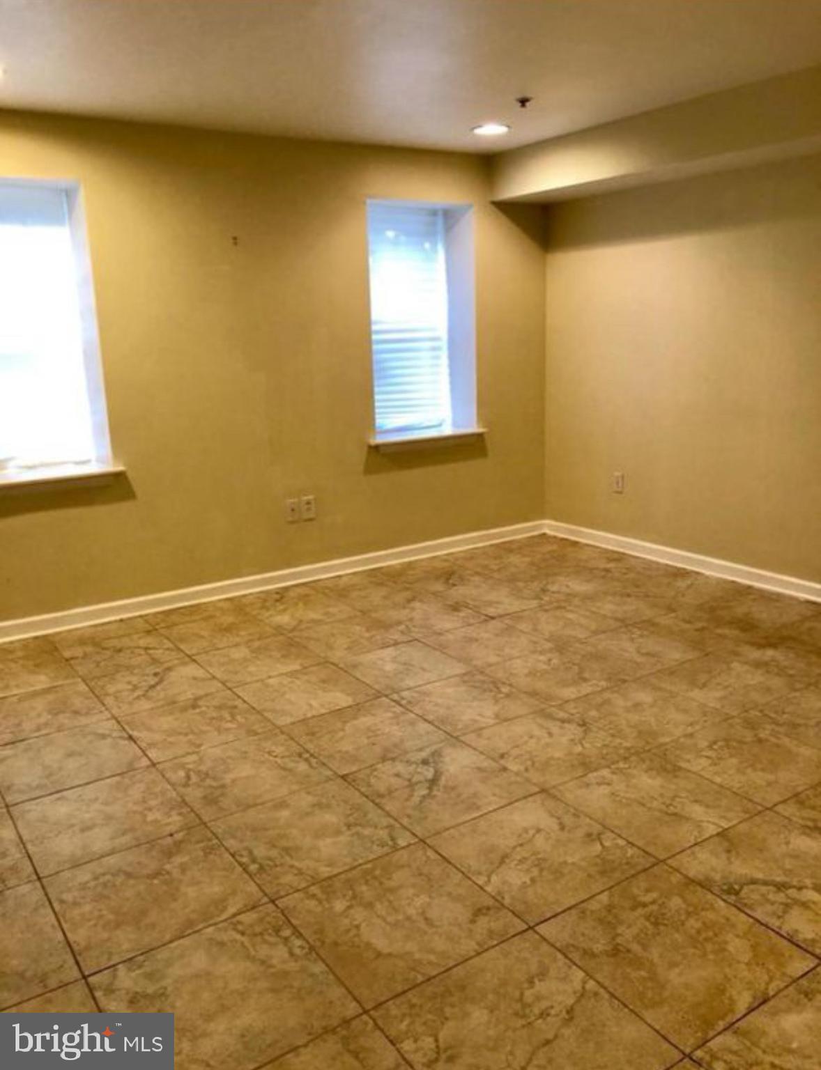 1027-31 N 4TH STREET UNIT M