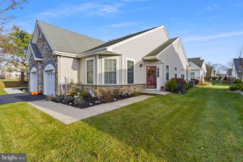 Townhouse For Sale - 143 Burholme Drive<br/> HAMILTON, NJ 08691