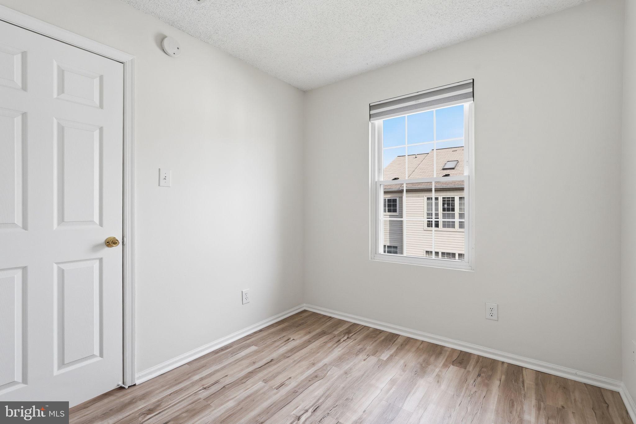 FOX CHASE/EXETER - Residential