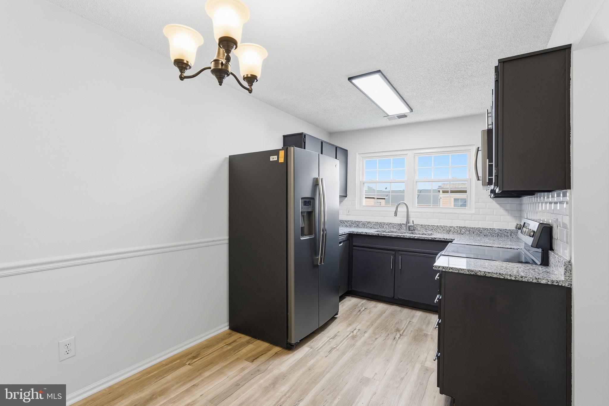 FOX CHASE/EXETER - Residential