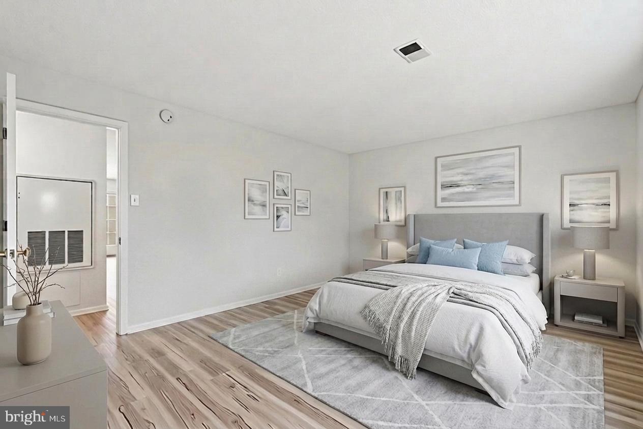 FOX CHASE/EXETER - Residential