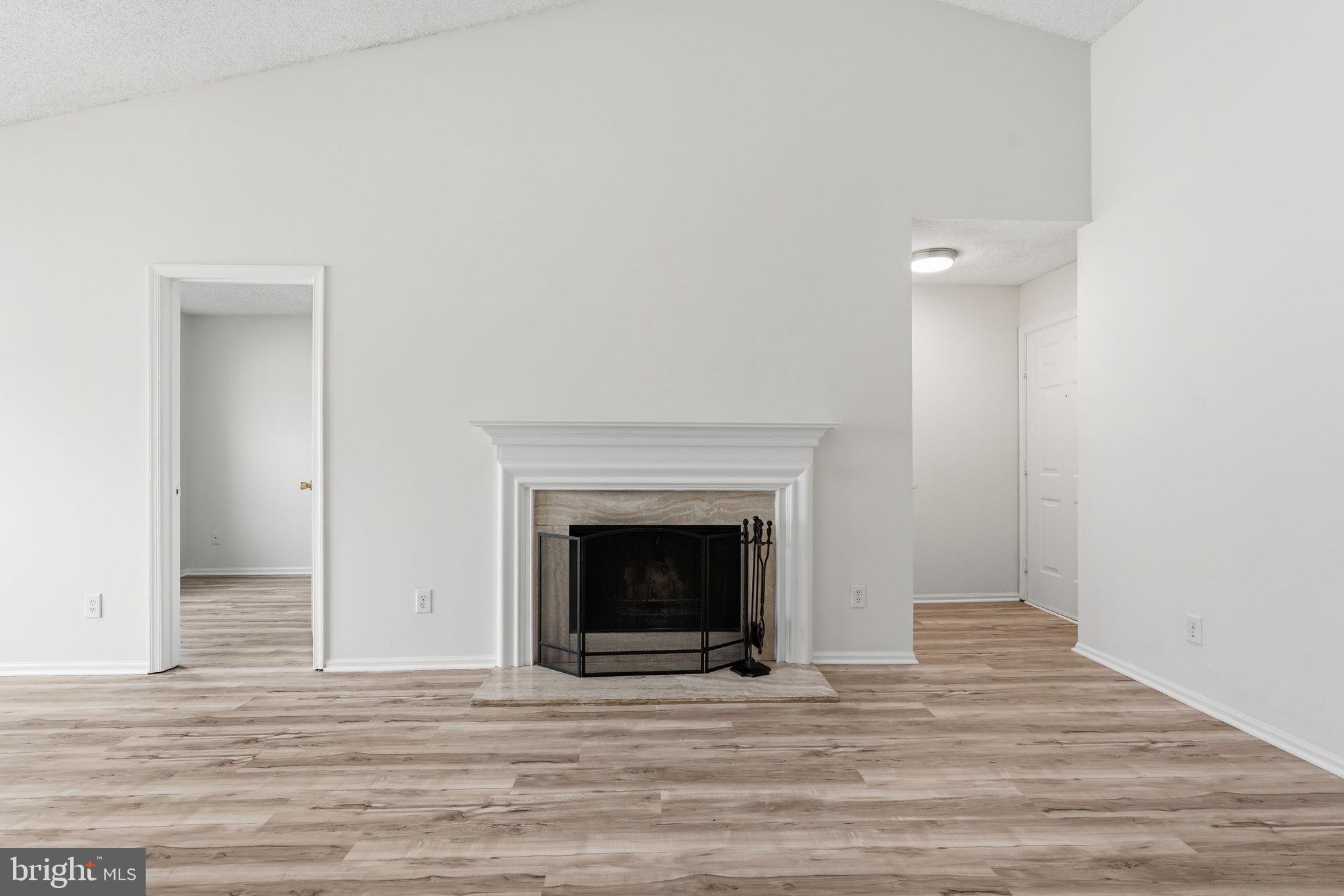 FOX CHASE/EXETER - Residential